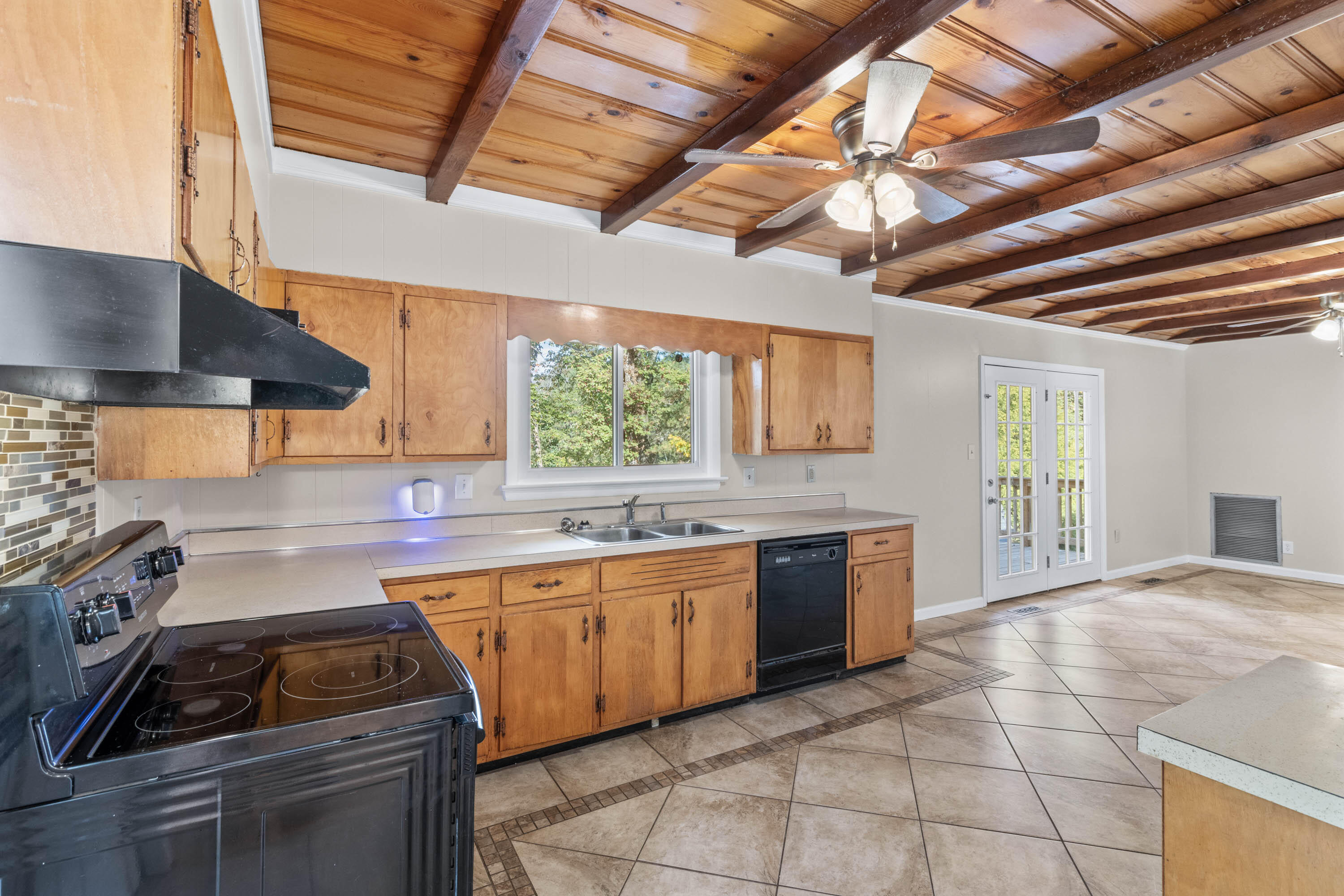 1125 Clermont Drive
