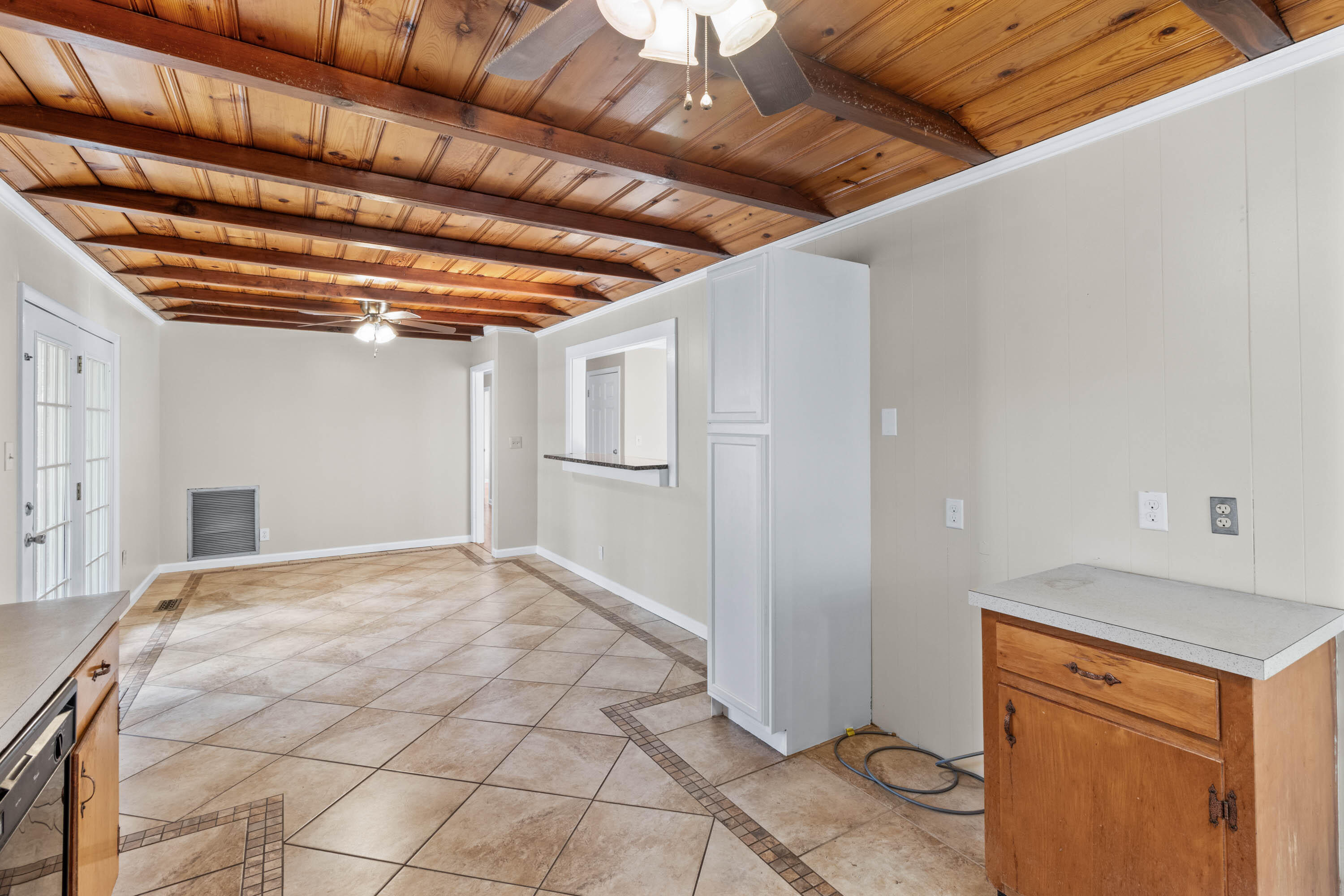 1125 Clermont Drive