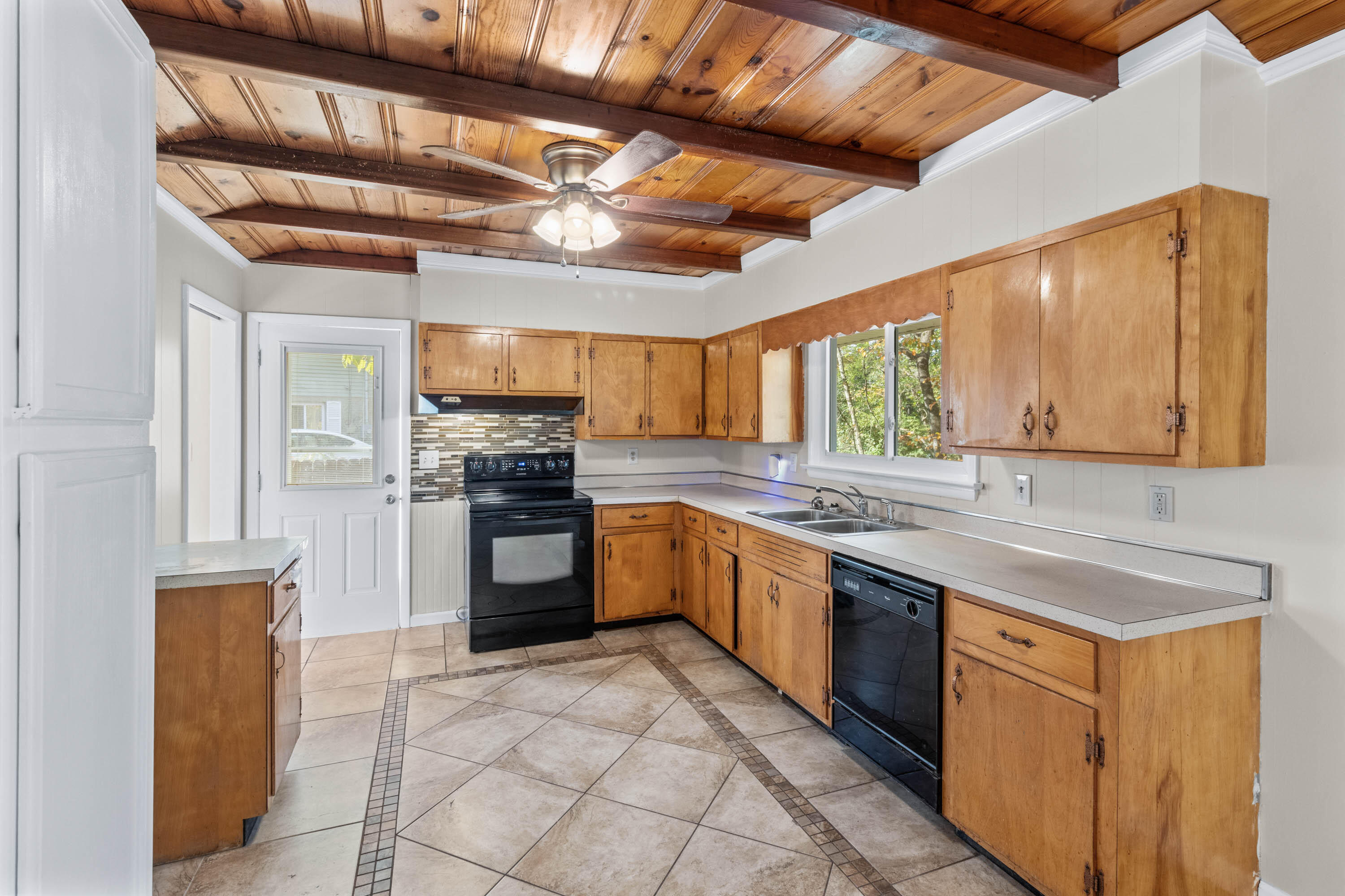 1125 Clermont Drive