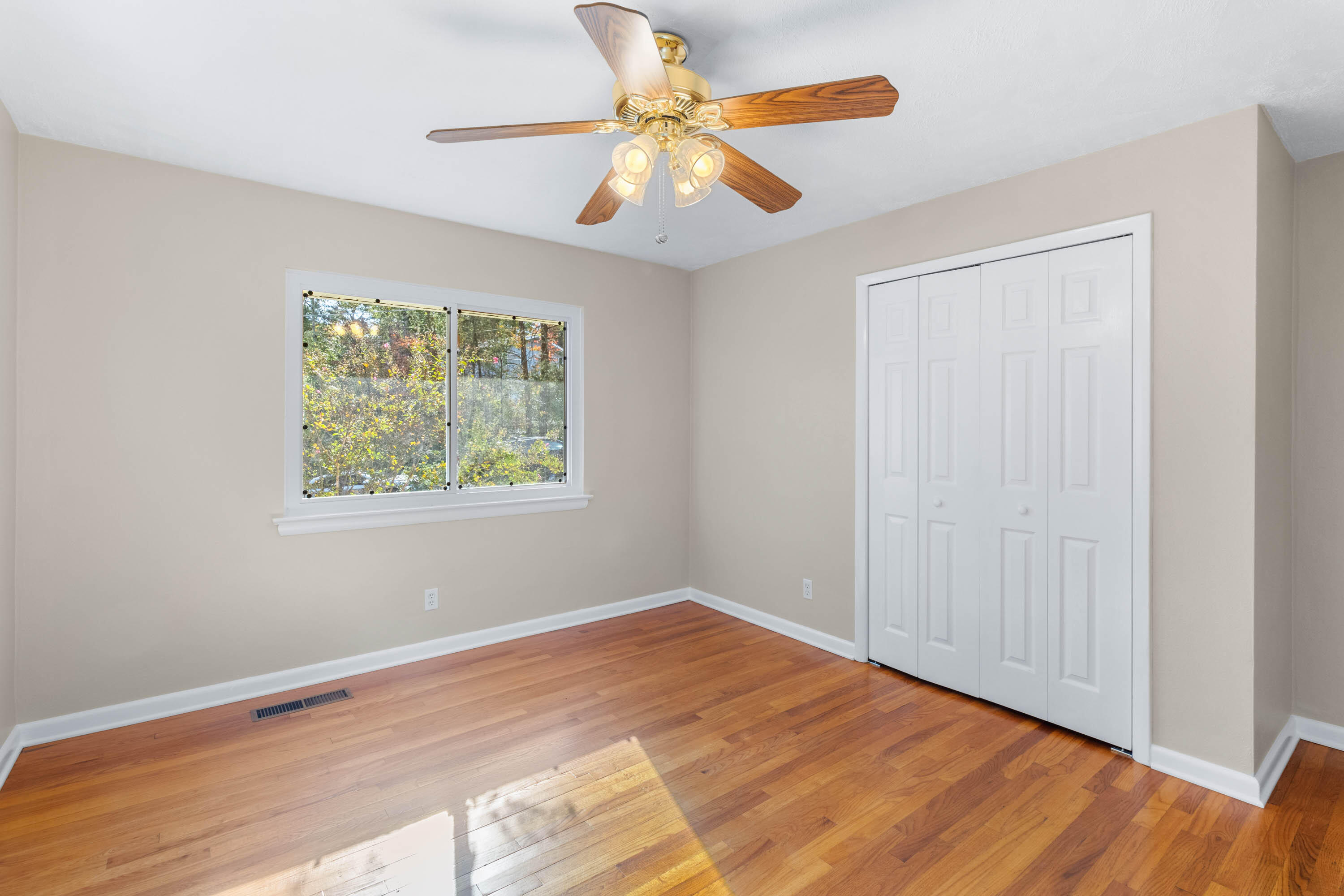 1125 Clermont Drive