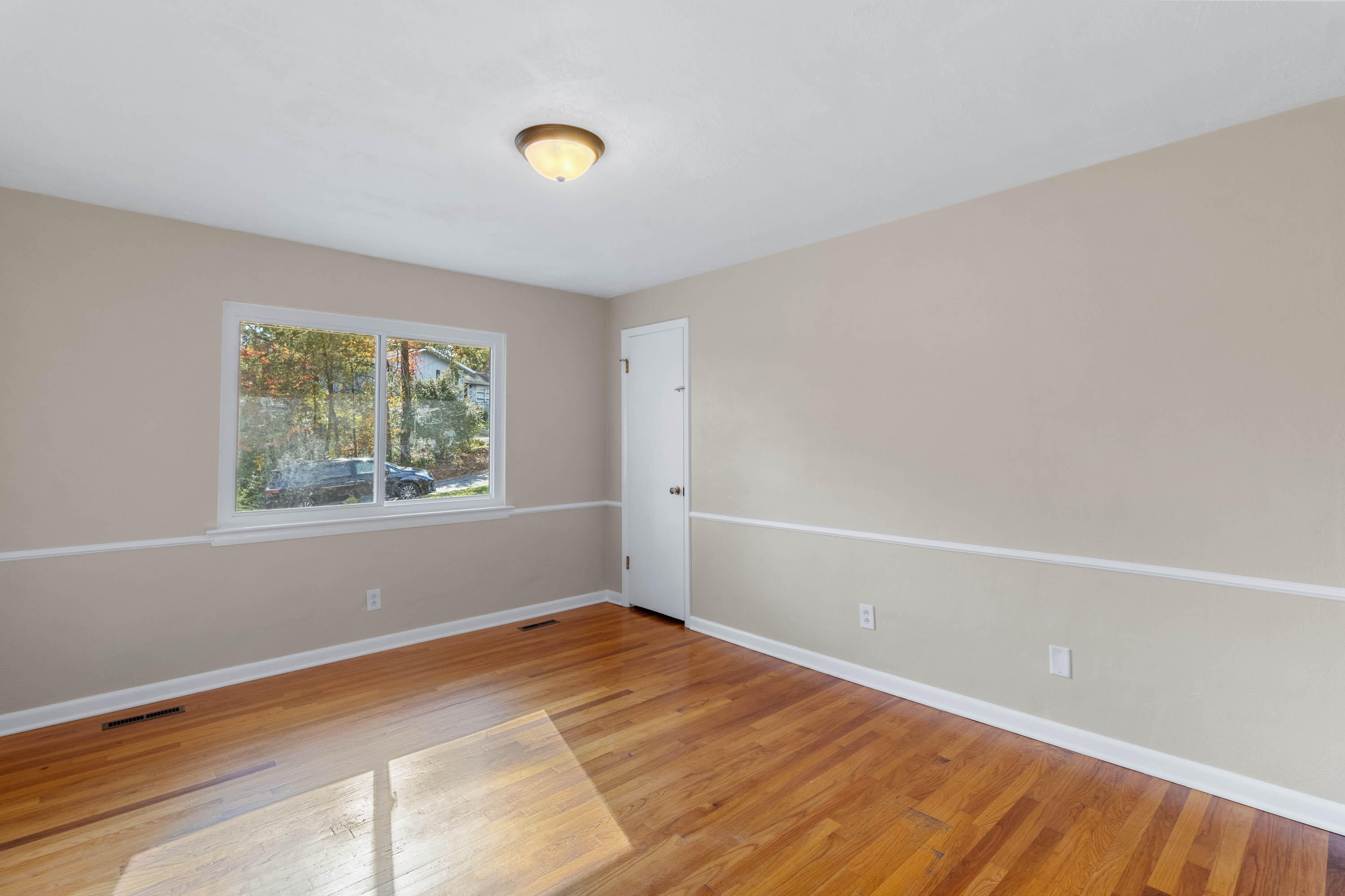 1125 Clermont Drive