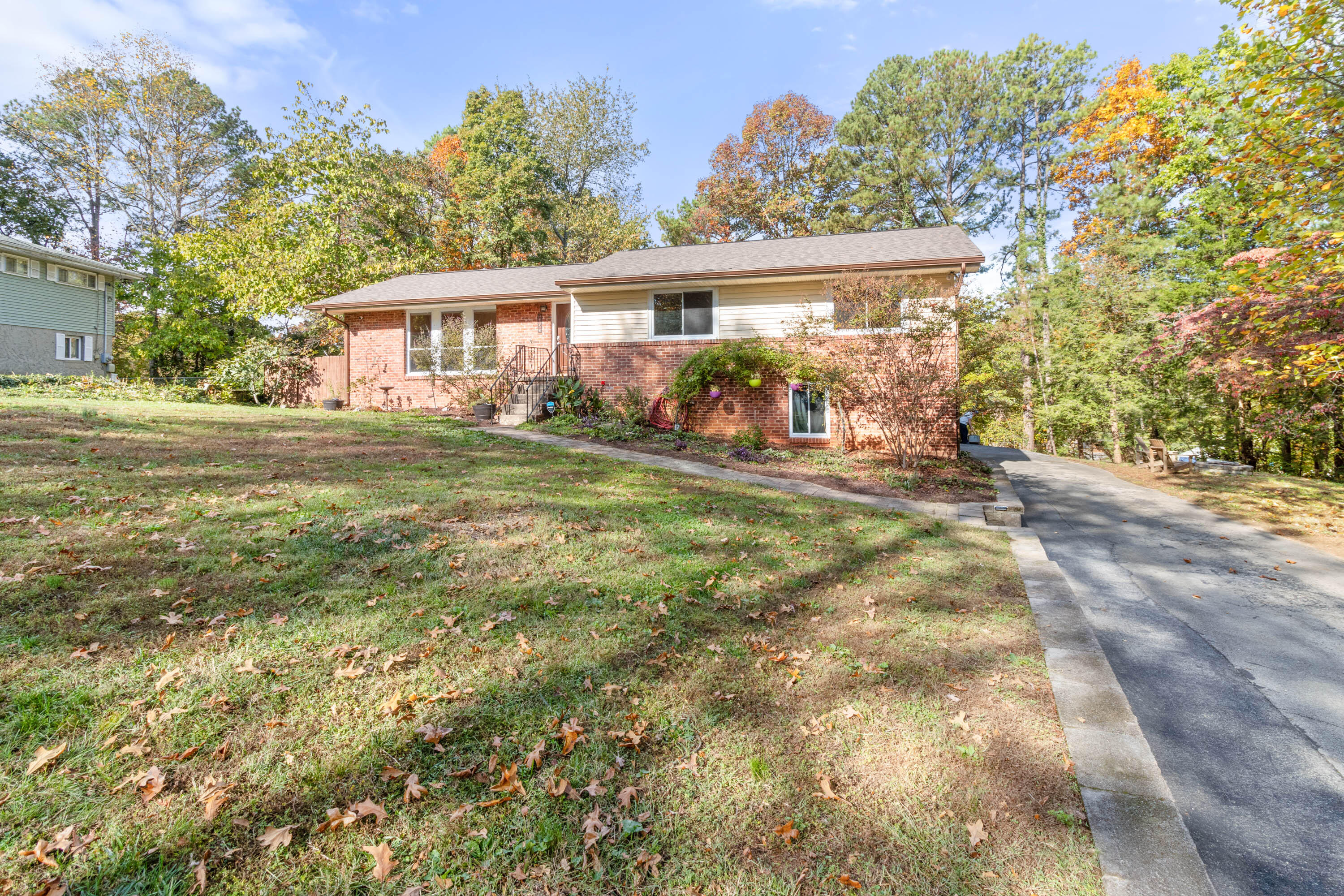 1125 Clermont Drive