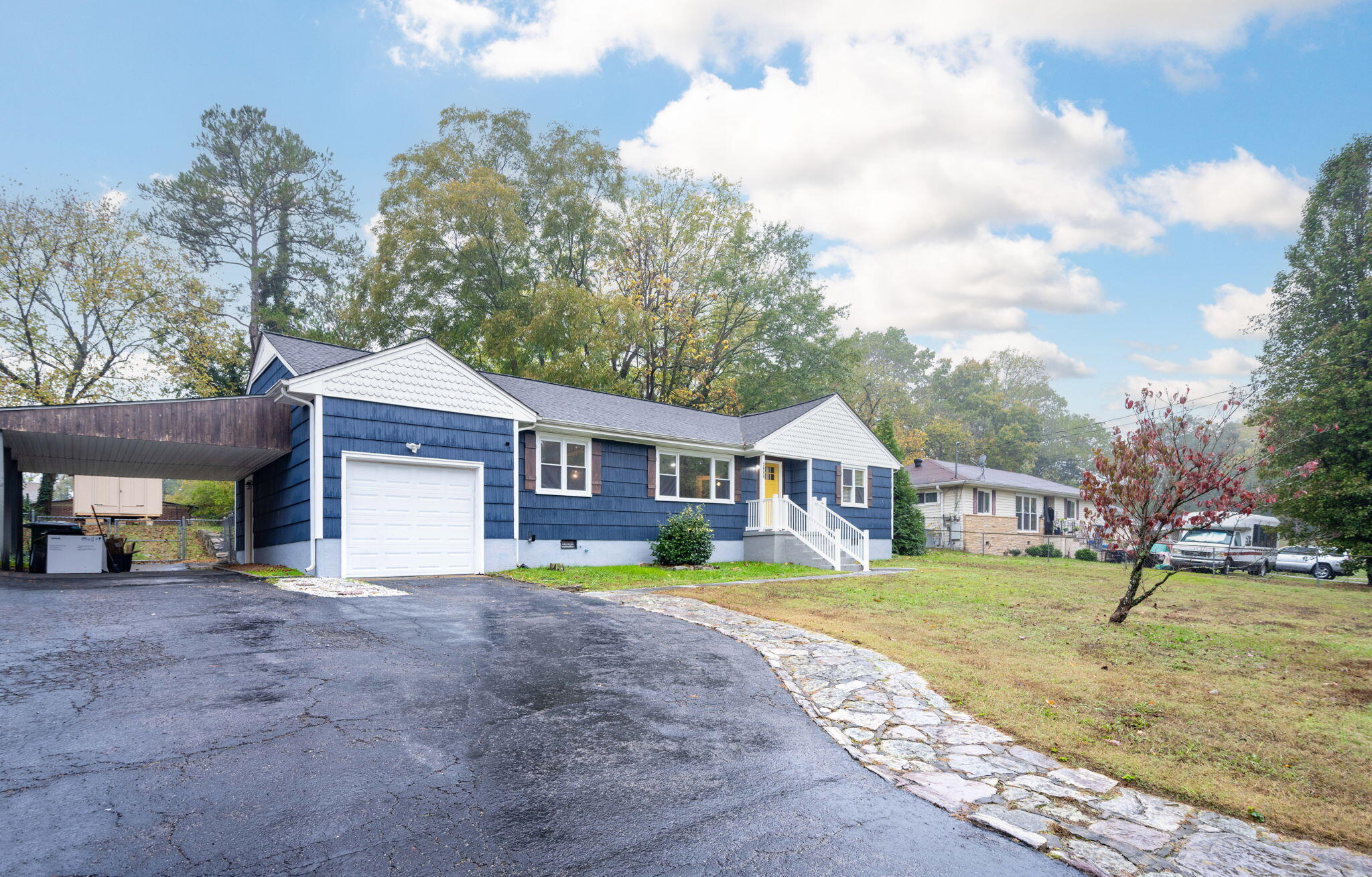 3668 Larry Lane