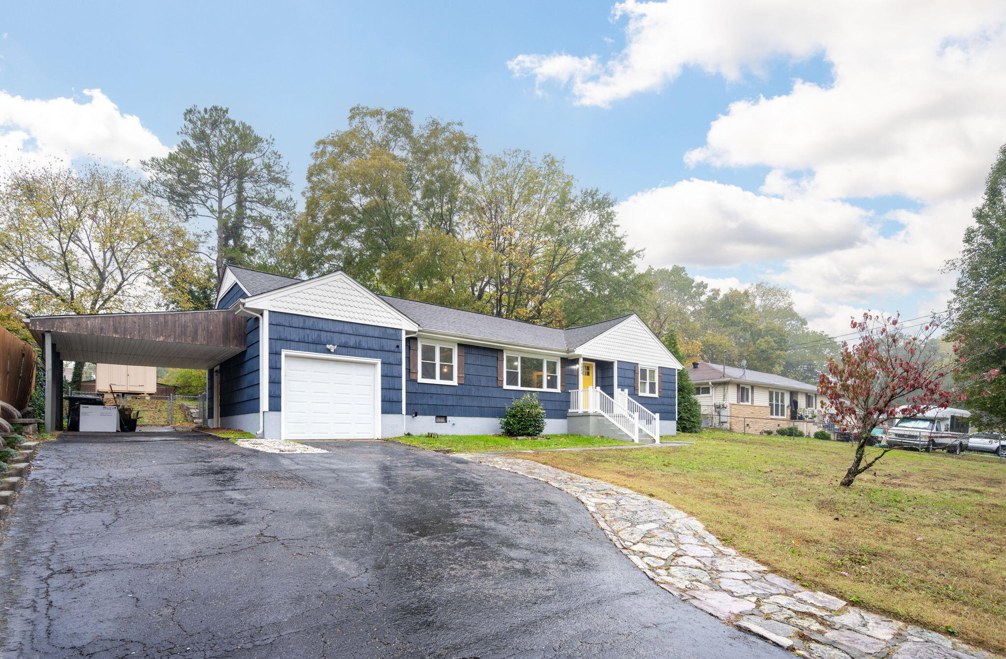 3668 Larry Lane