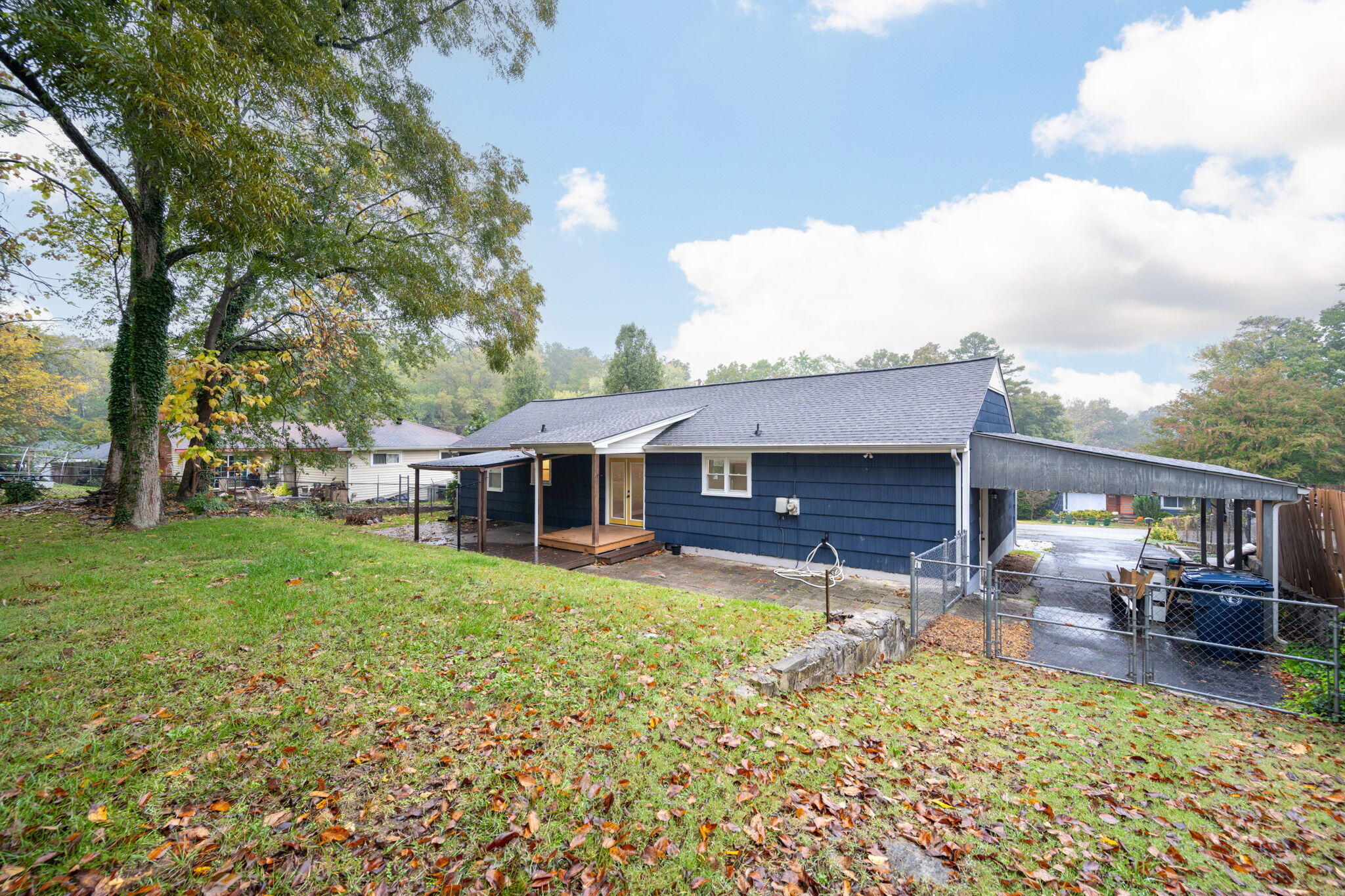 3668 Larry Lane