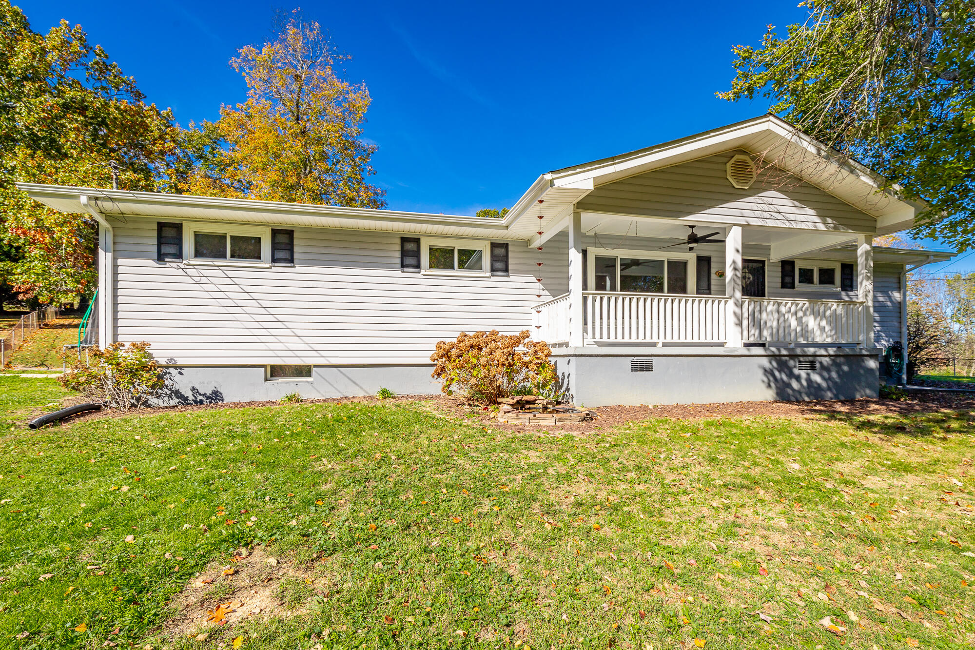 917a Crest Drive