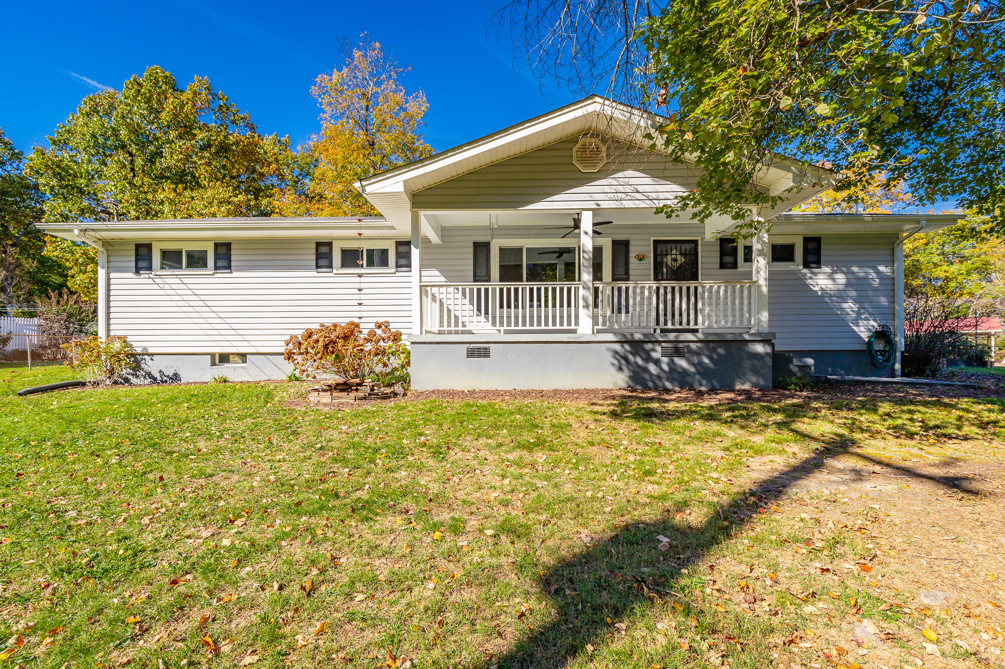 917a Crest Drive