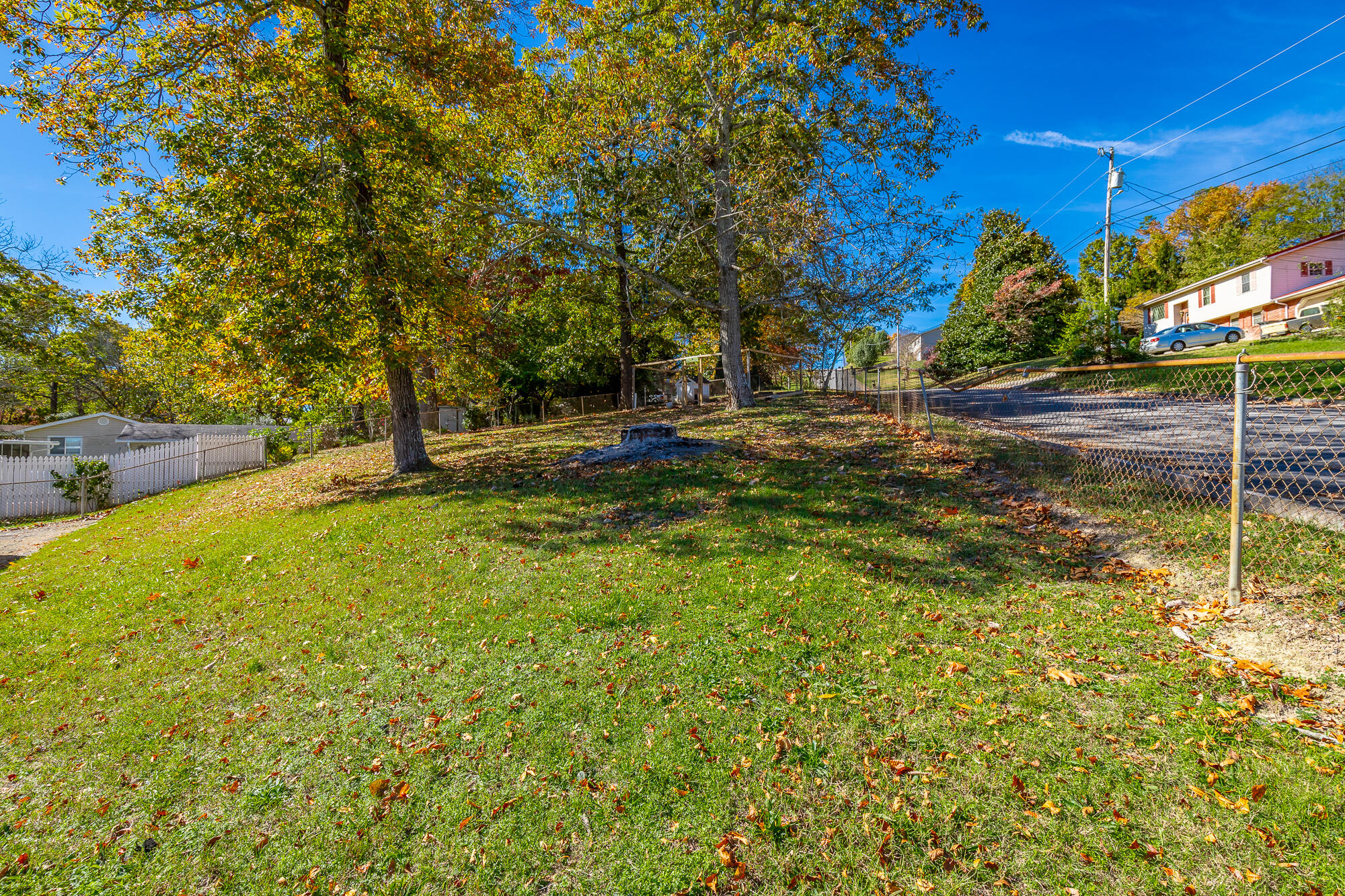 917a Crest Drive