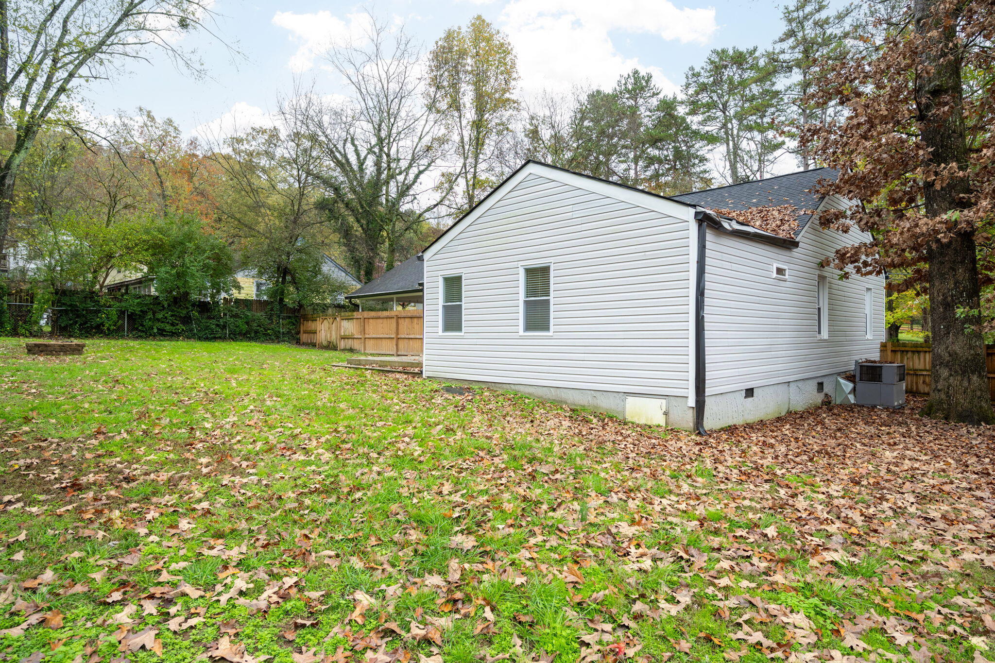 123 Hill Road