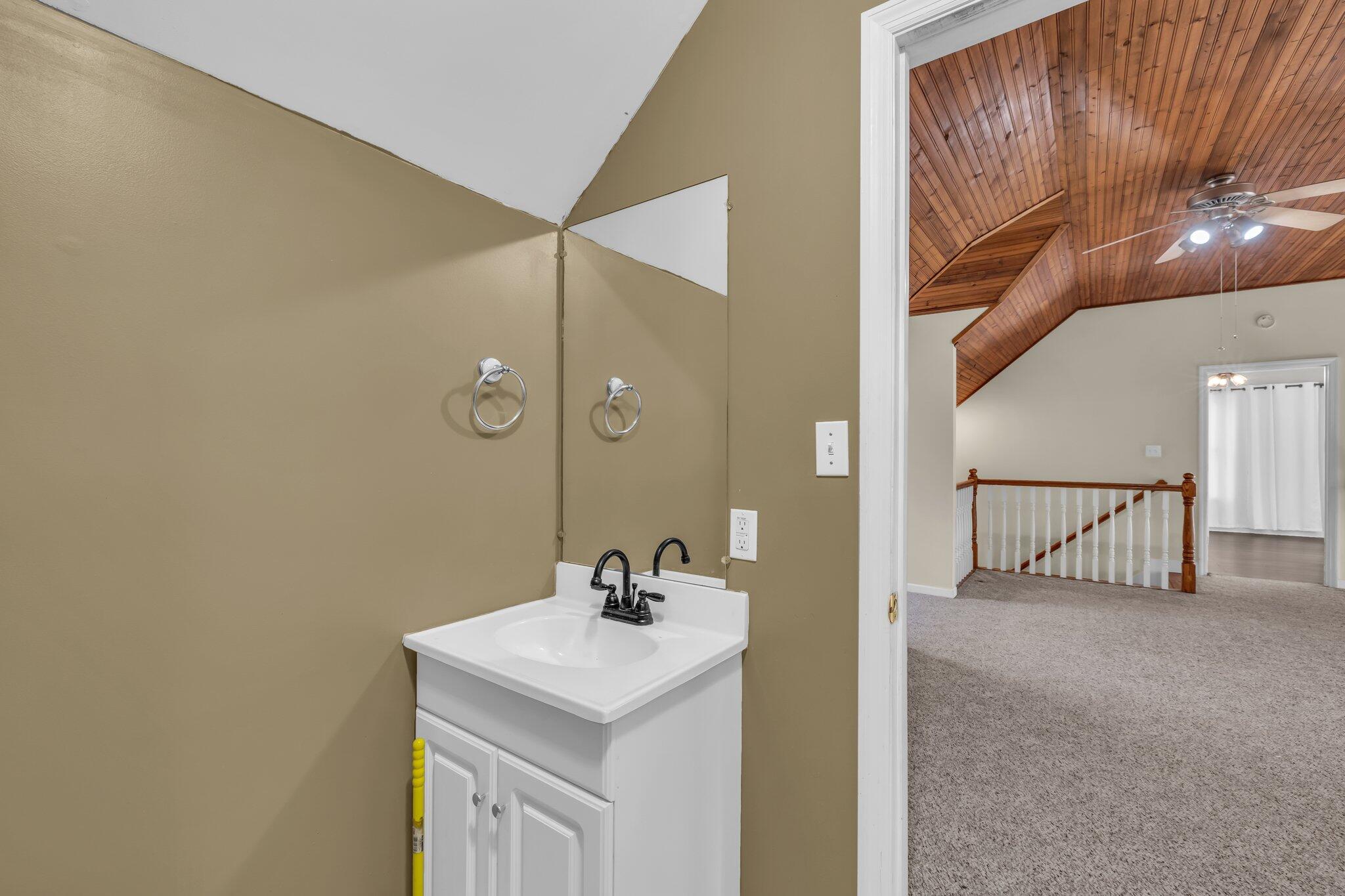 6250 S Pittsburg Mountain Road