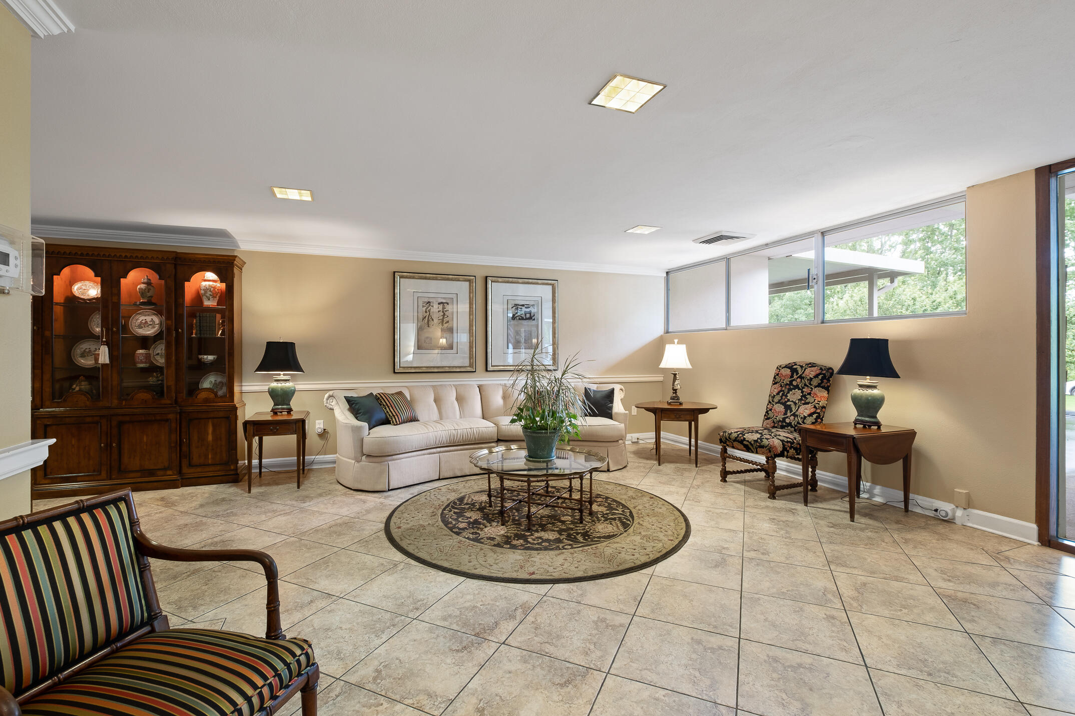 1414 Continental Drive, 307