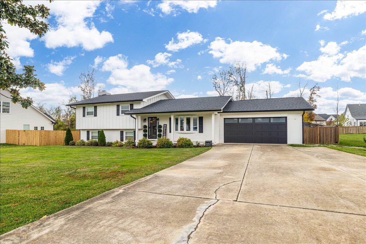 2231 Launcelot Road