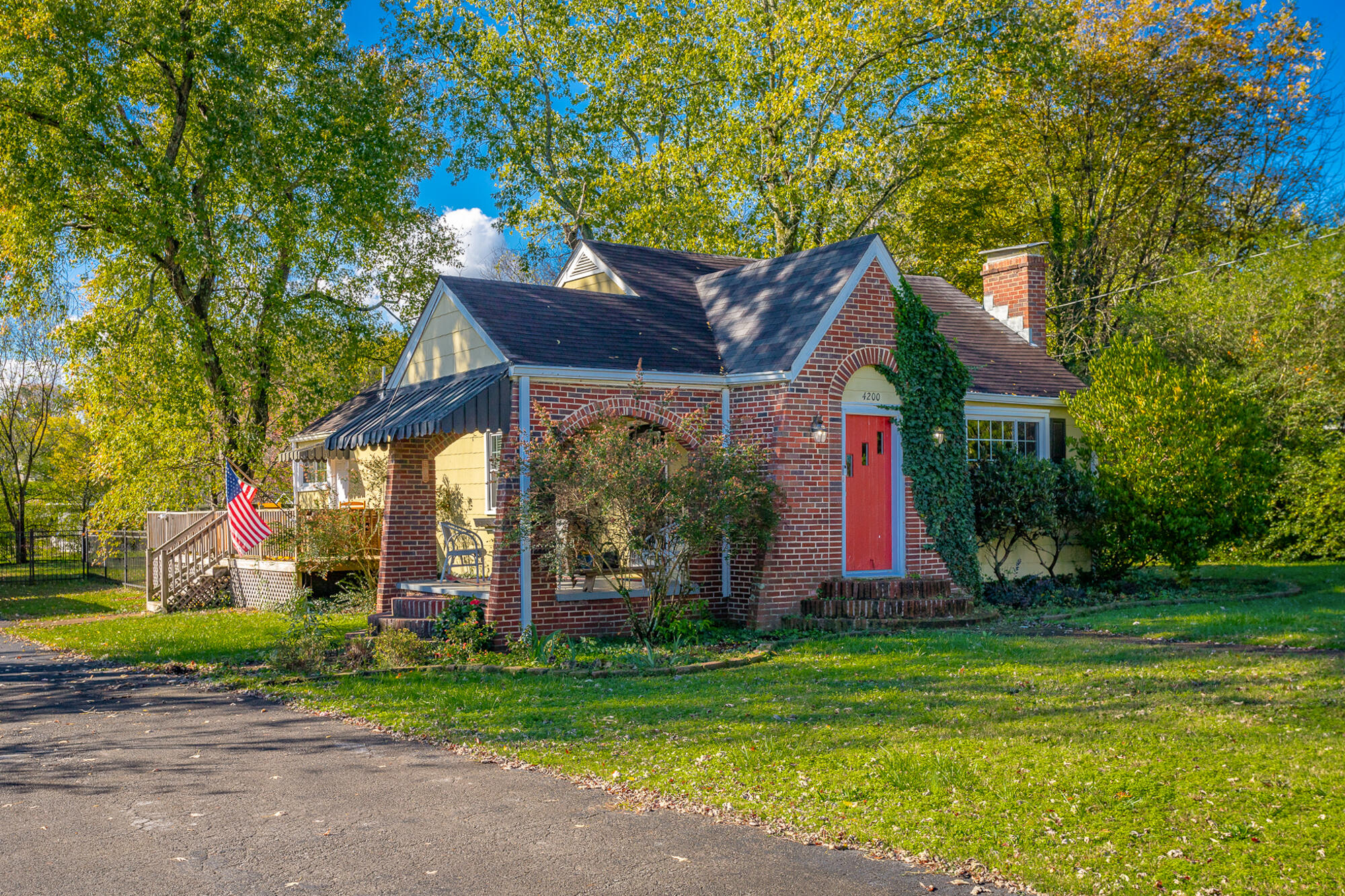 4200 Ealy Road