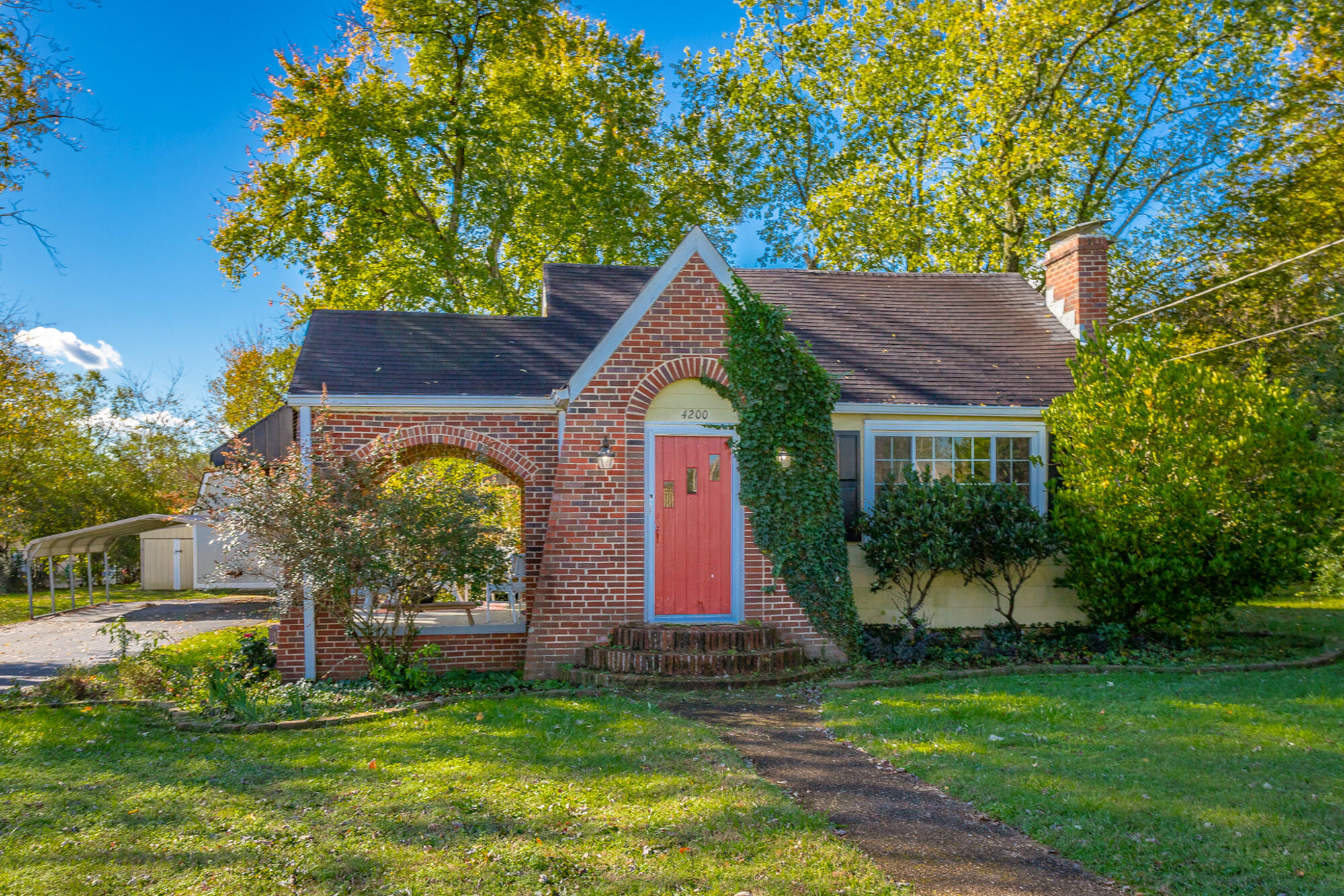 4200 Ealy Road
