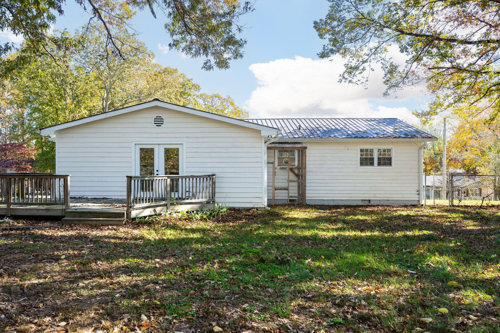 921 E Circle Drive