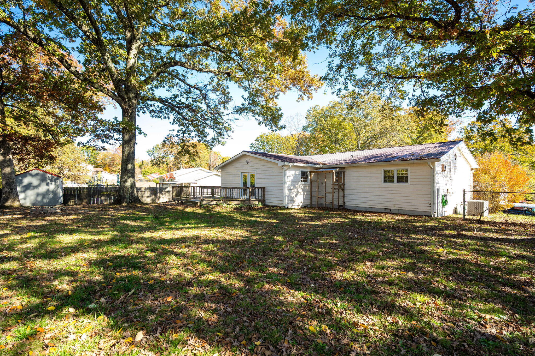 921 E Circle Drive