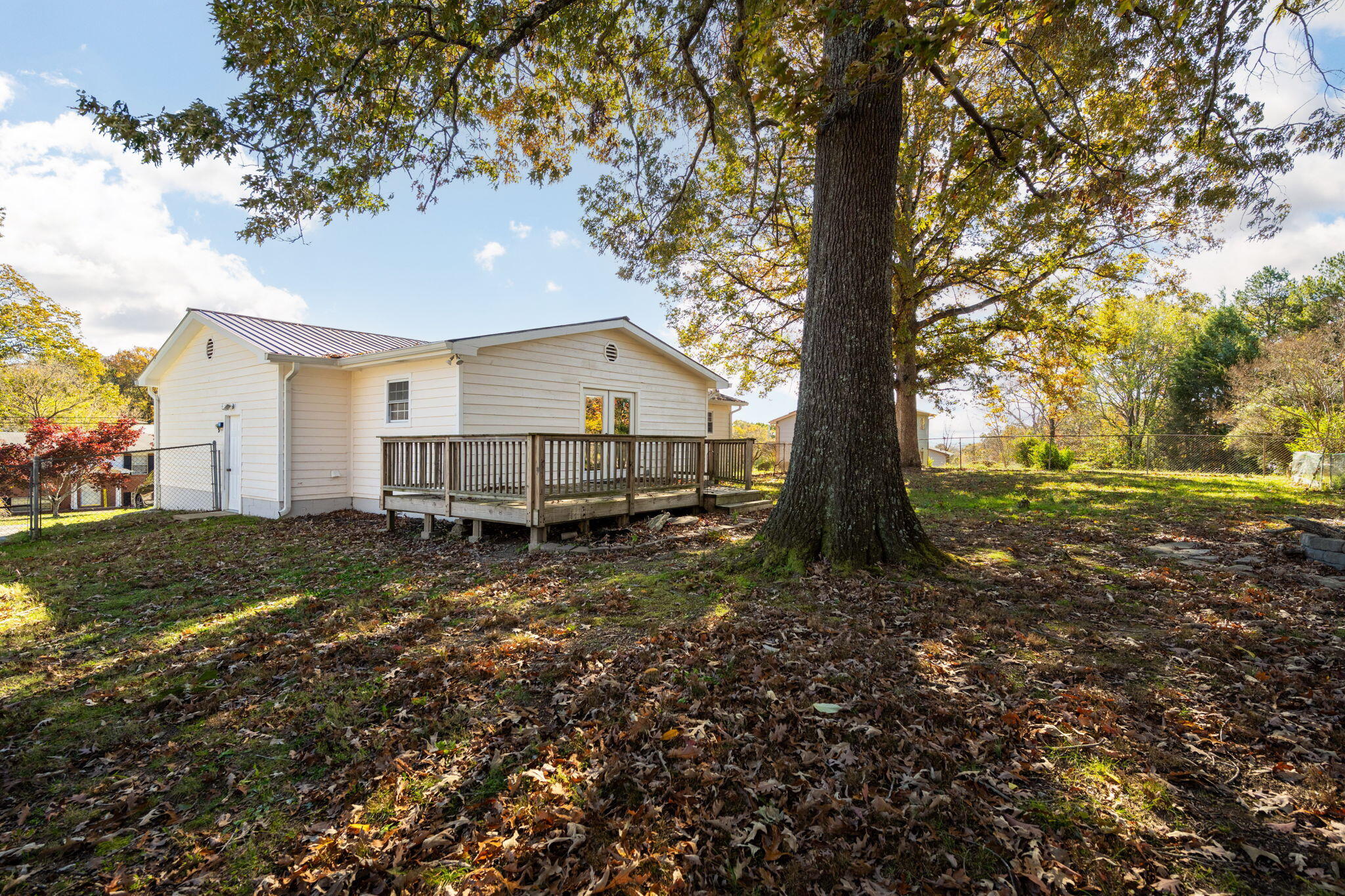 921 E Circle Drive