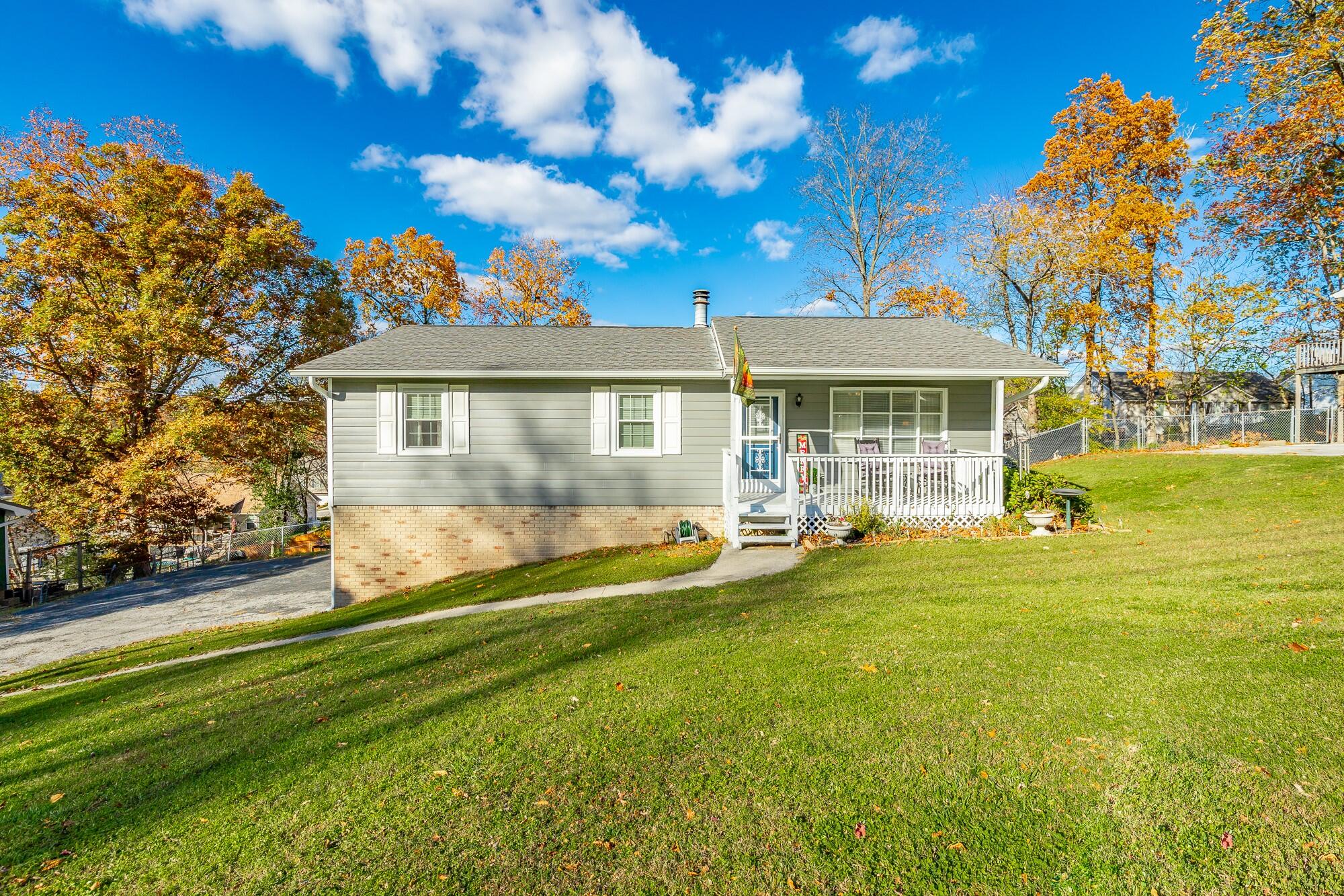 207 Smoketree Circle