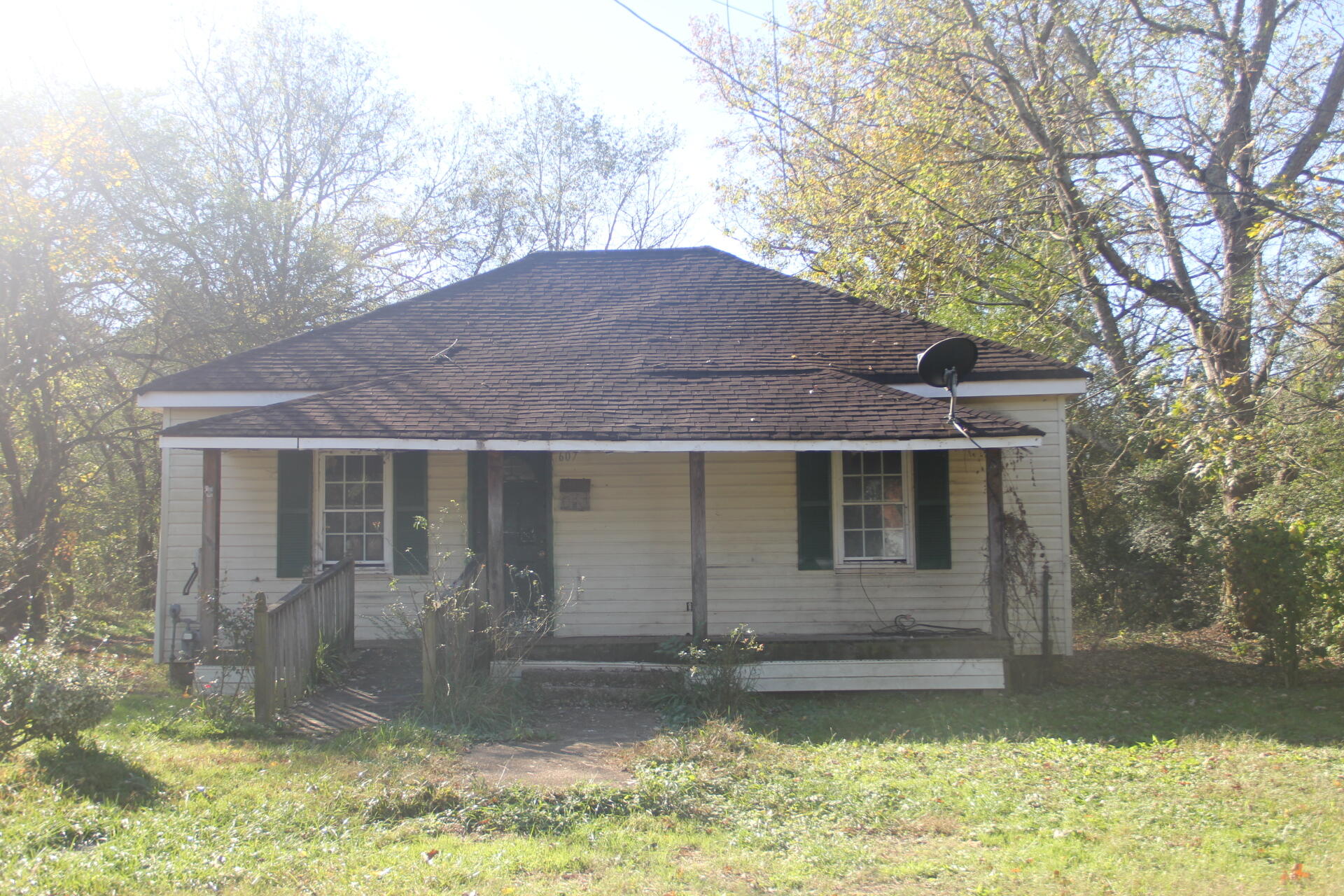 607 Colerain Street, LaFayette
