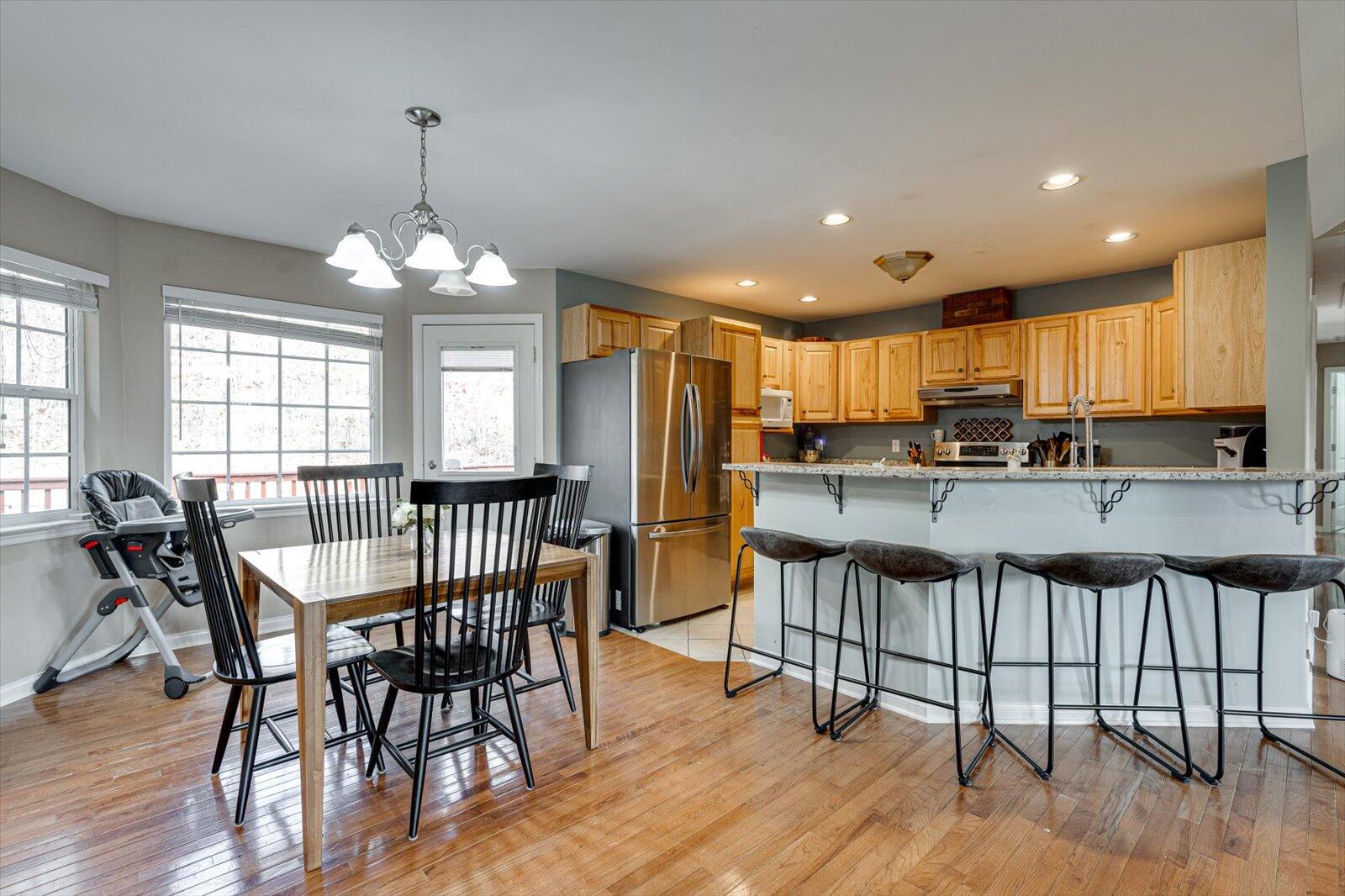 482 Farmway Drive SE