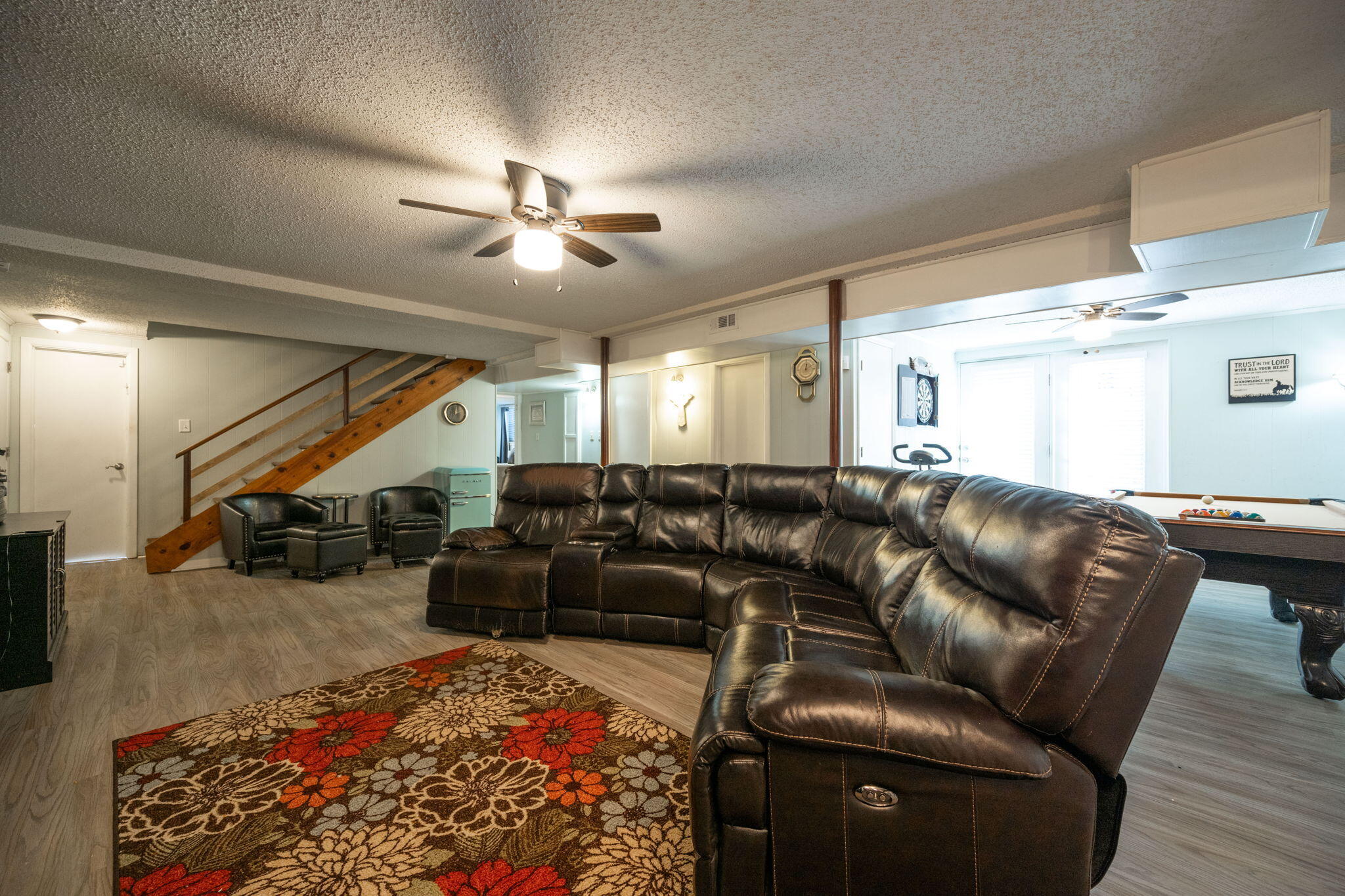 1004 Ravencrest Drive
