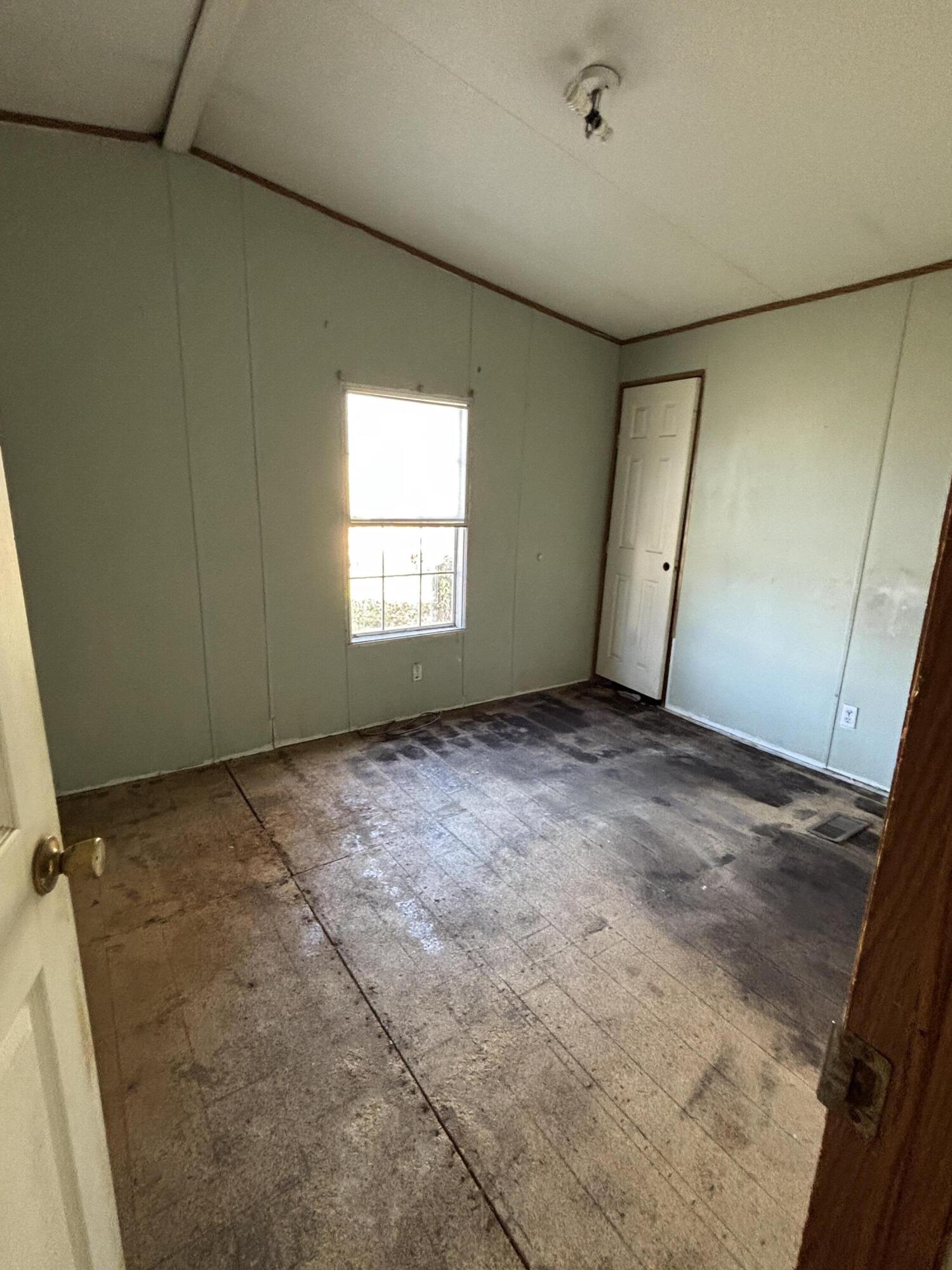 352 Saddle Horse Circle