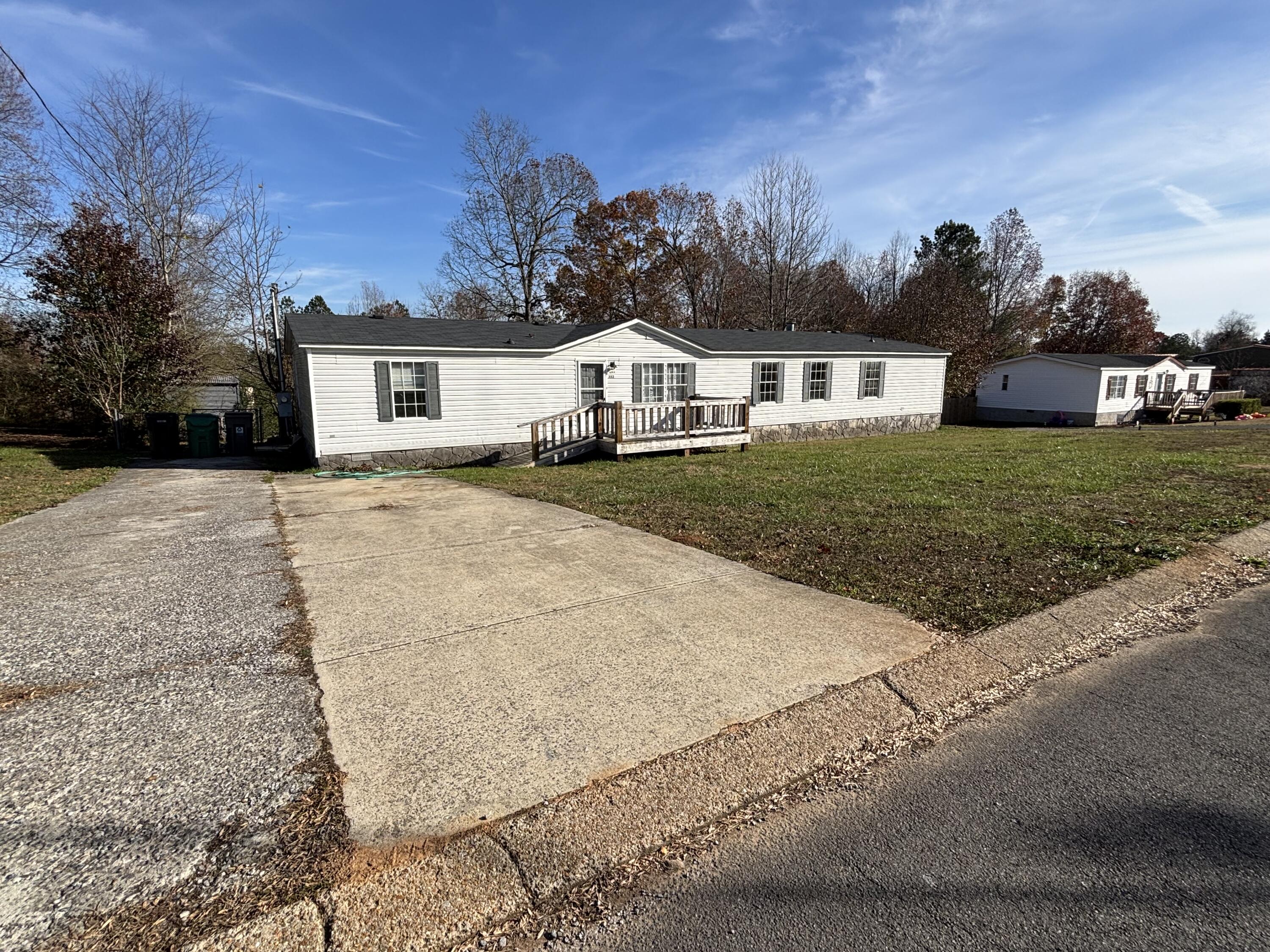 352 Saddle Horse Circle