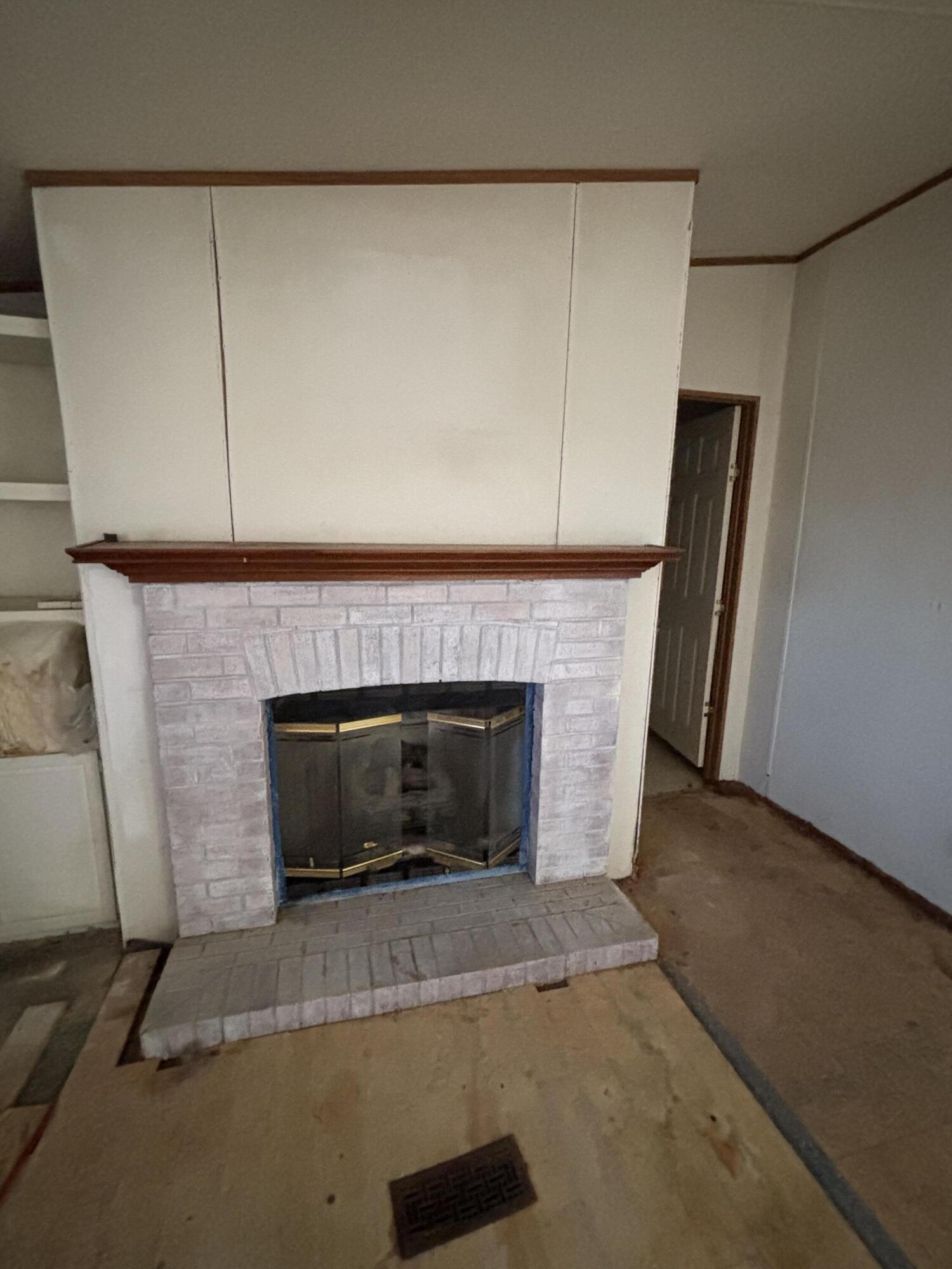 352 Saddle Horse Circle