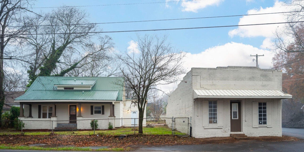 1004 Chattanooga Street, LaFayette