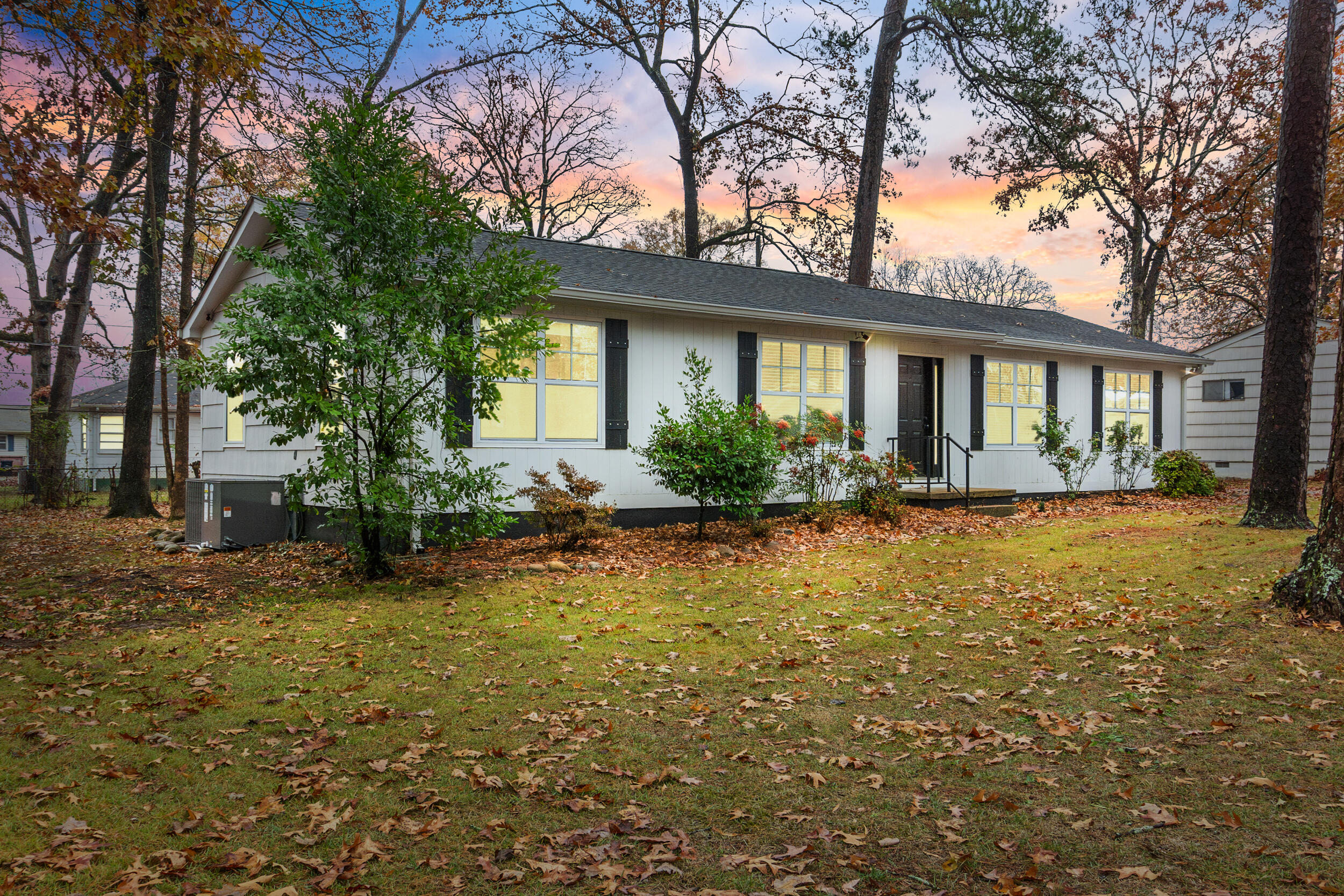 6105 Bermuda Terrace