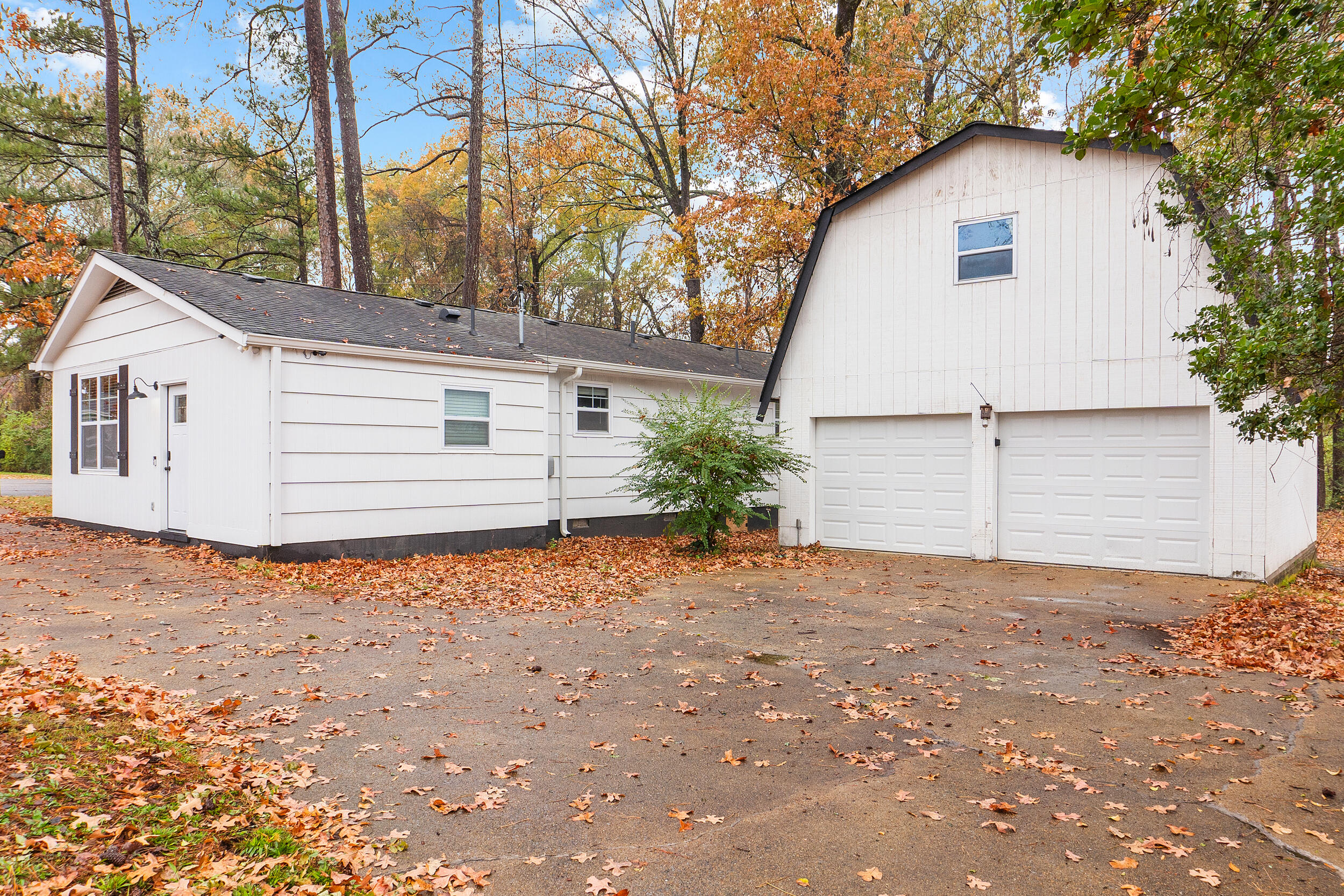 6105 Bermuda Terrace