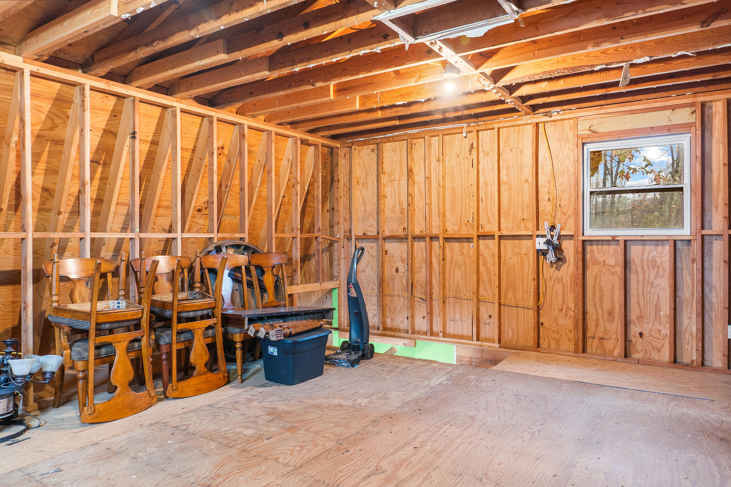 6105 Bermuda Terrace