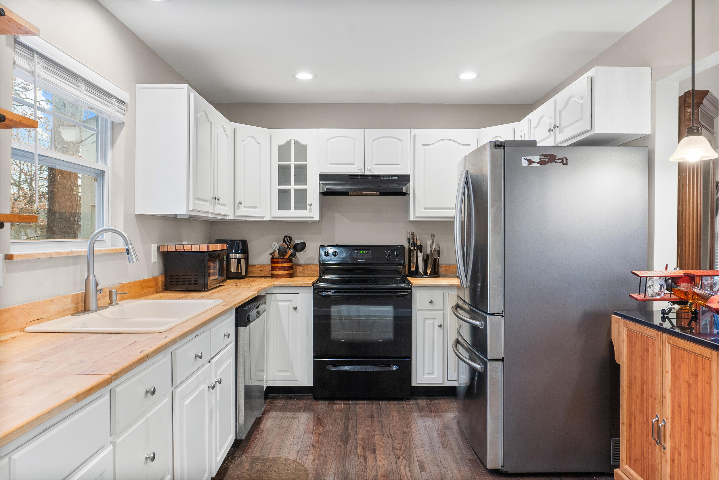 6105 Bermuda Terrace