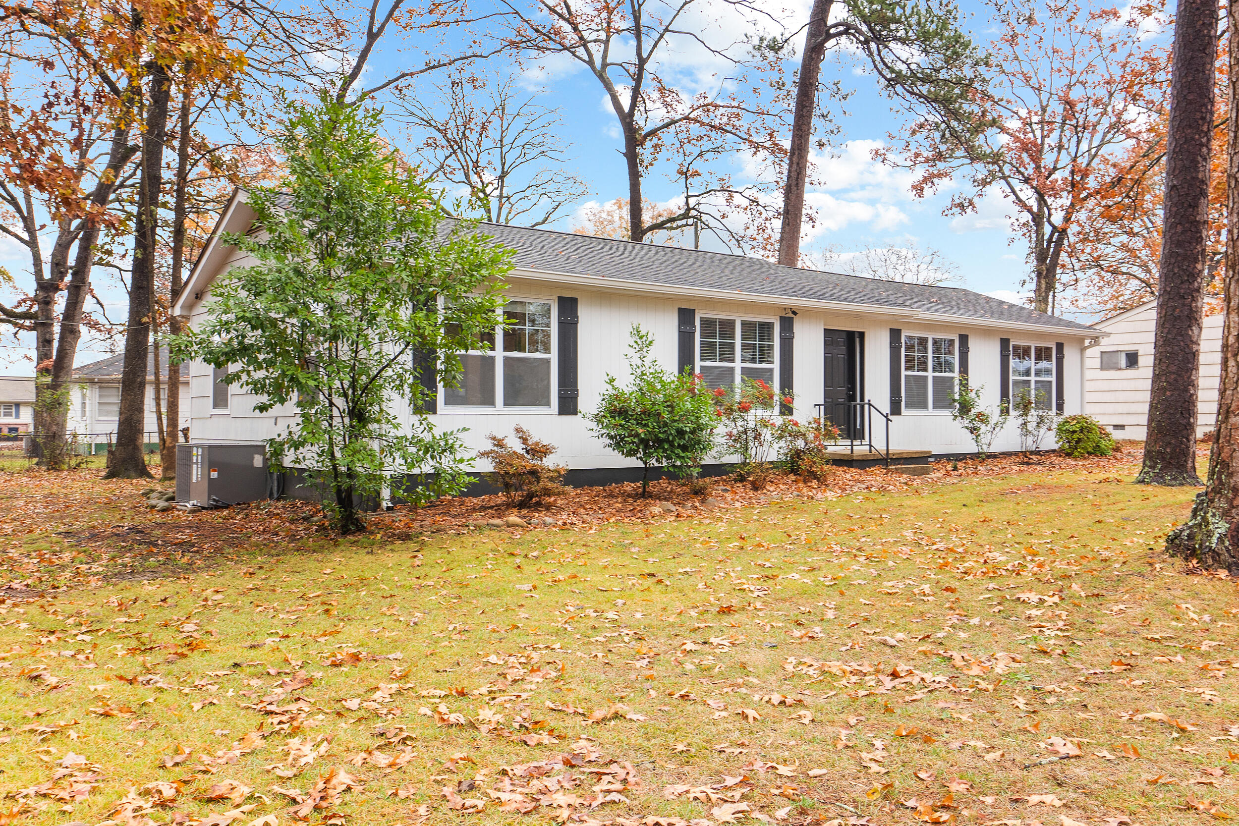 6105 Bermuda Terrace