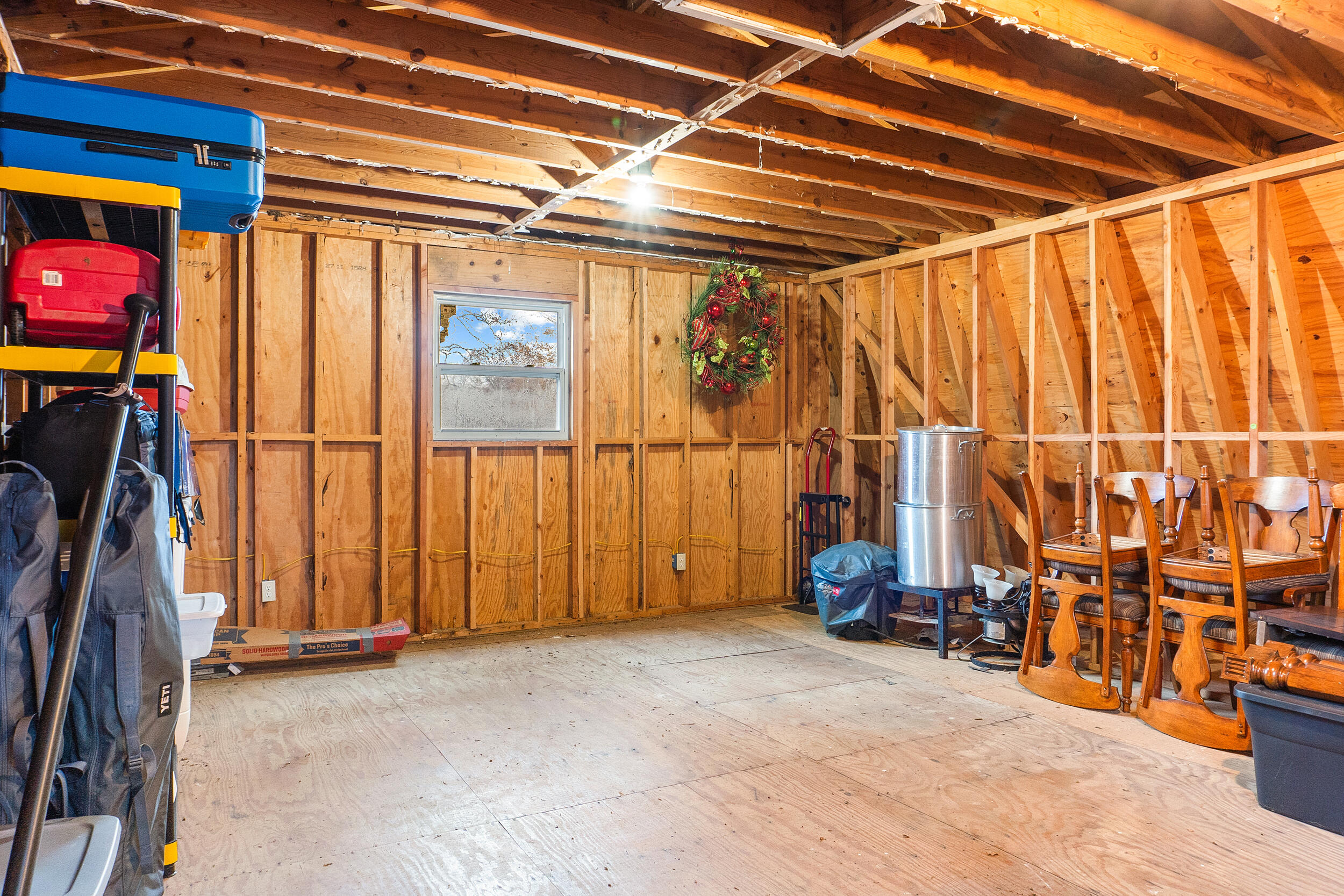 6105 Bermuda Terrace
