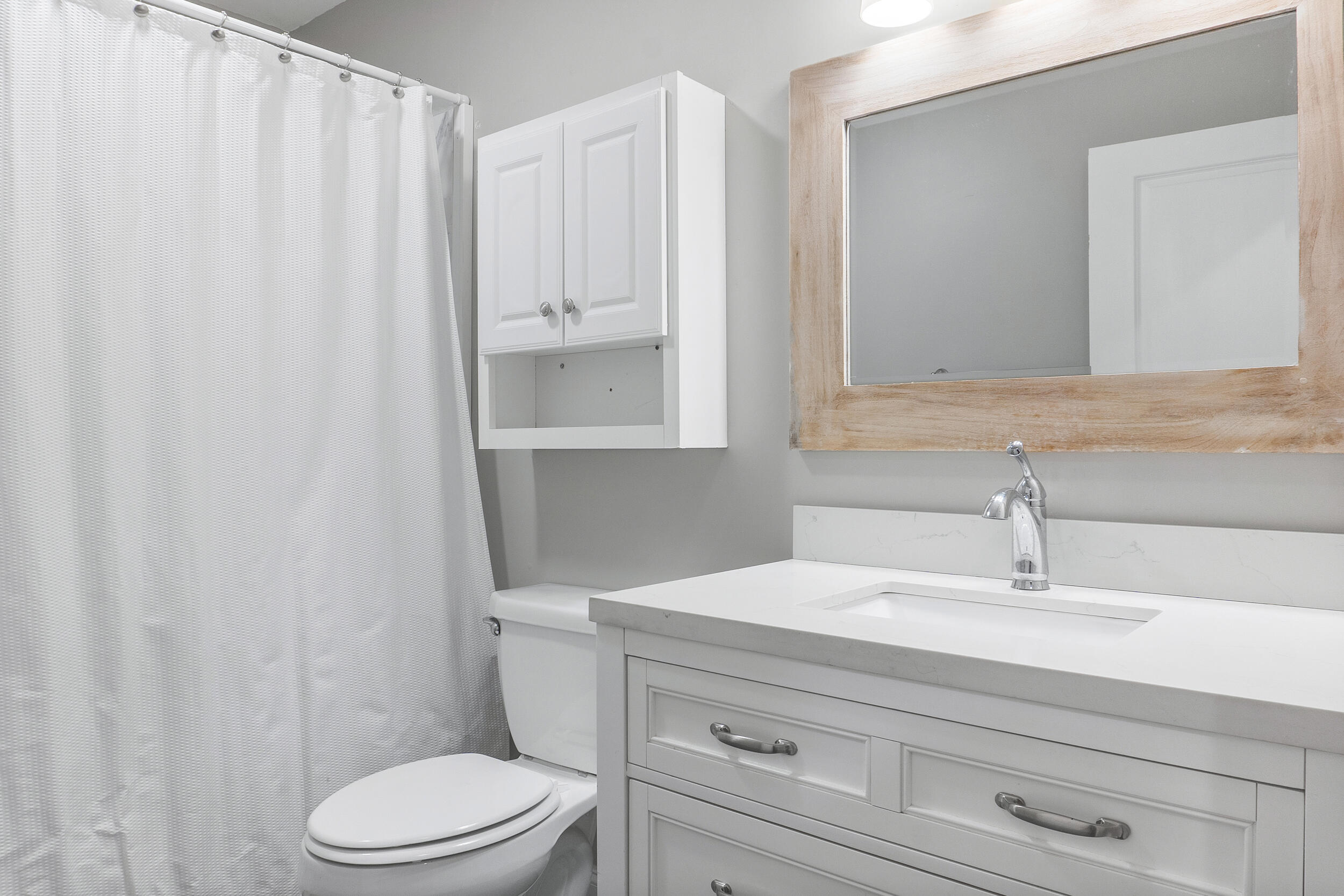 6105 Bermuda Terrace