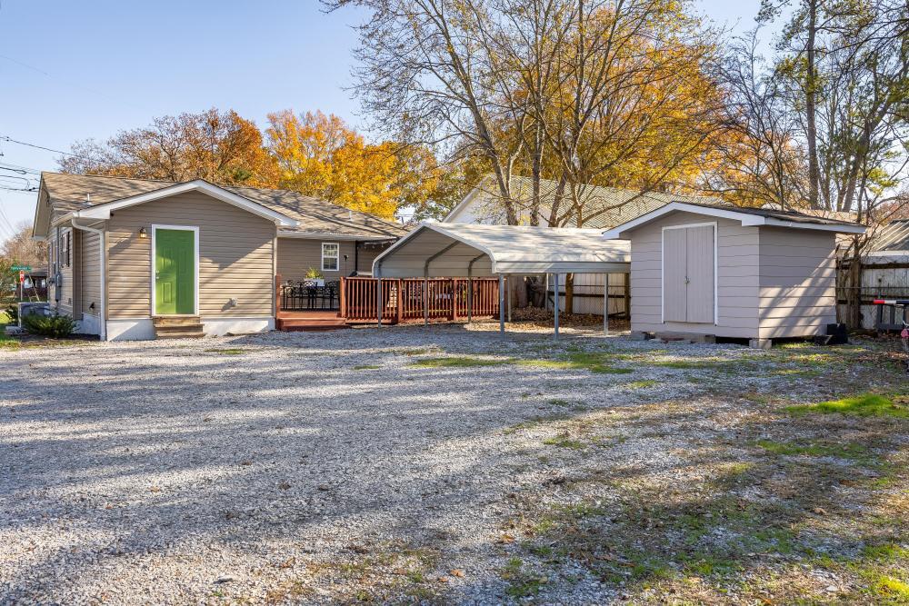 1482 E State Line Road