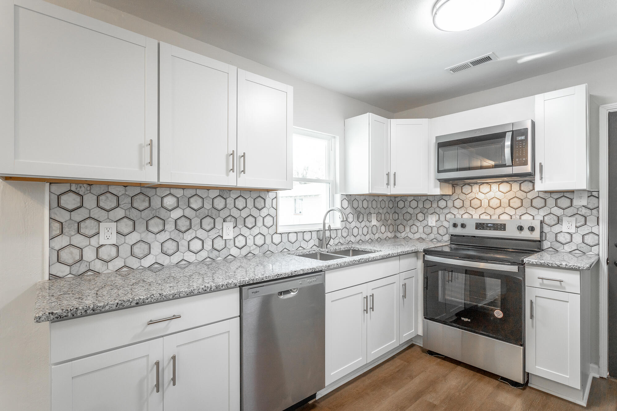 4809 Tomahawk Trail