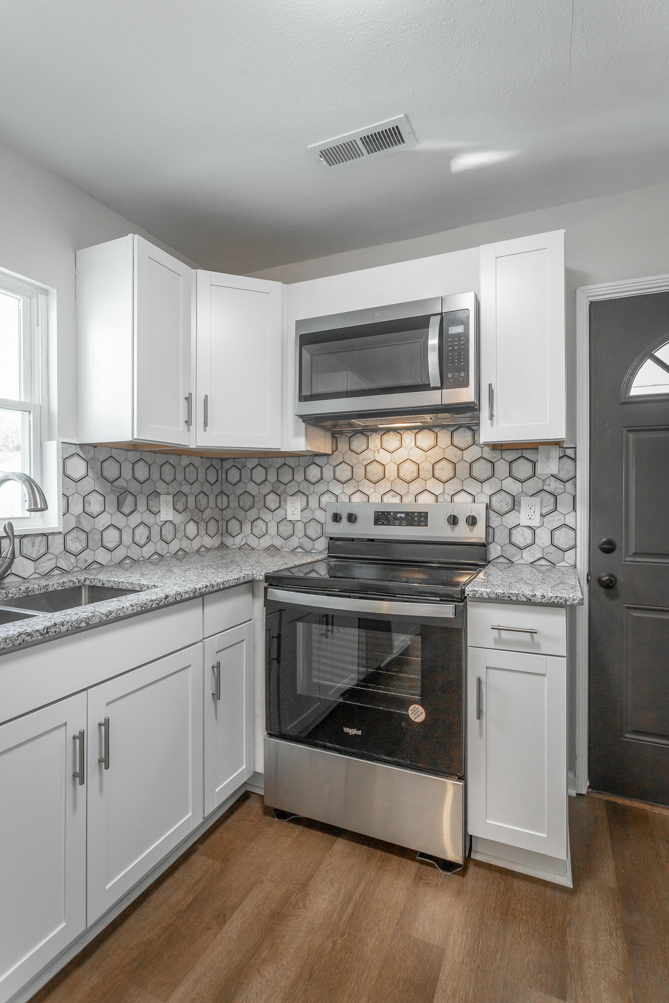 4809 Tomahawk Trail