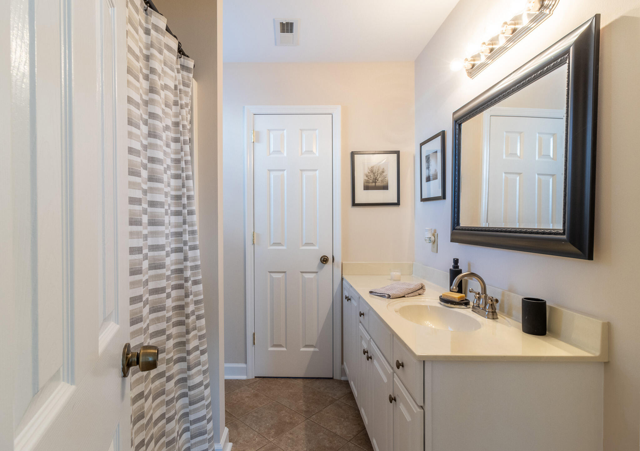 2323 Laurelton Creek Lane