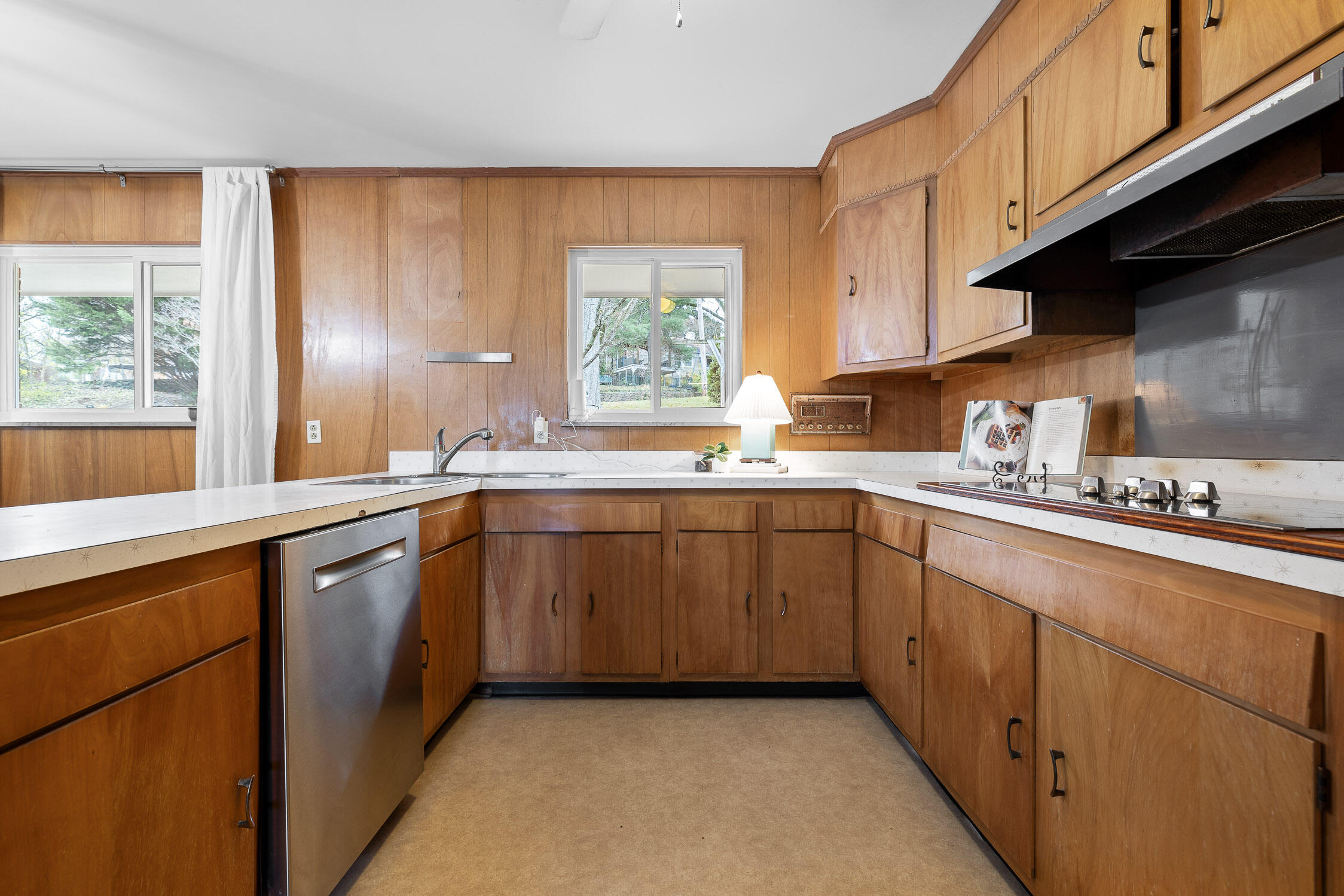 522 Lindcrest Circle