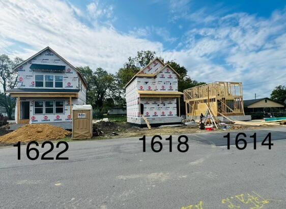 1622 E 49th Street