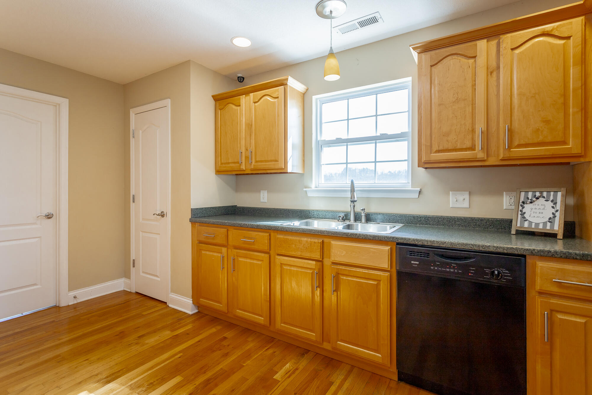 5685 Hyacinth Lane