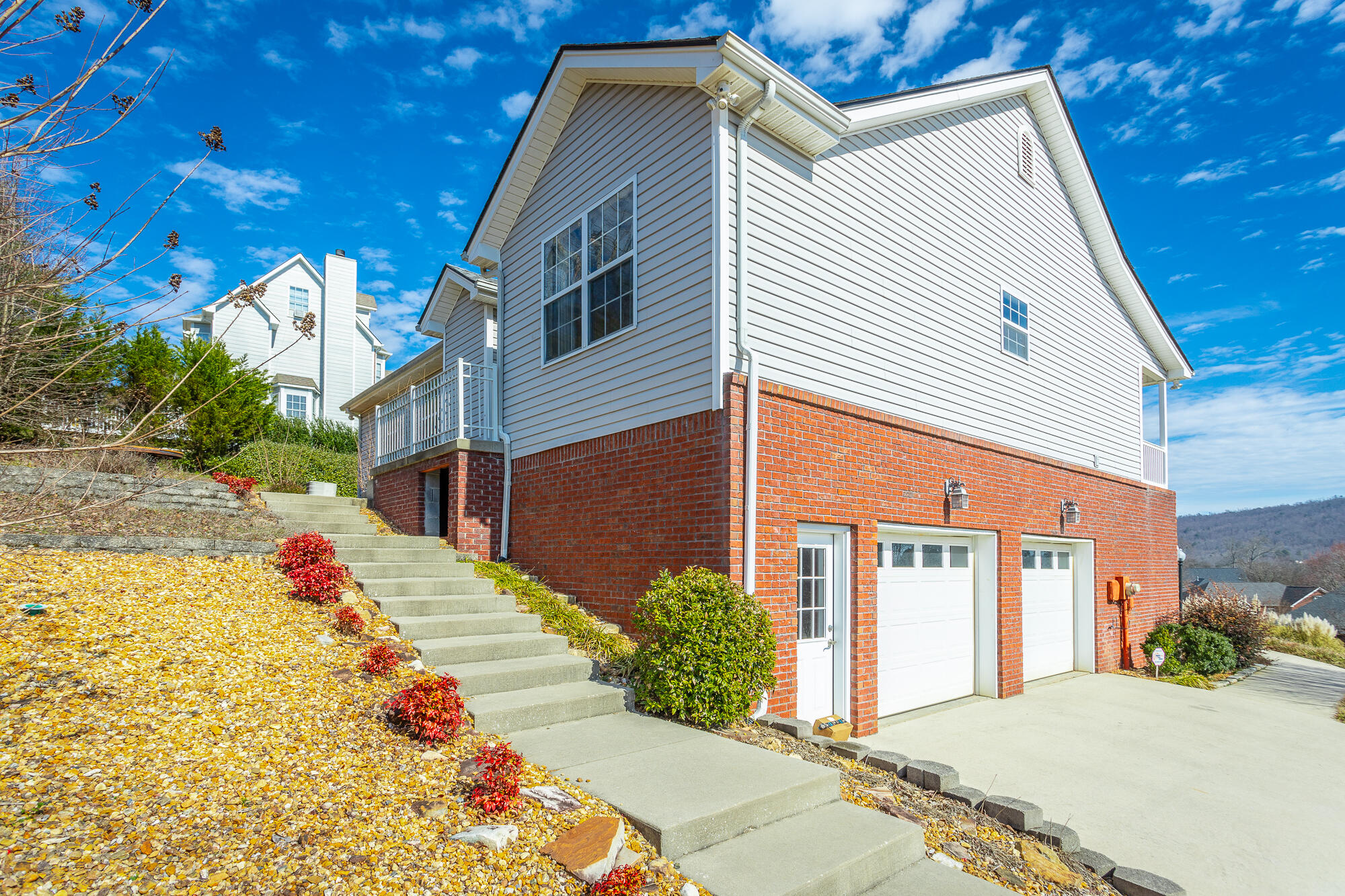 5685 Hyacinth Lane