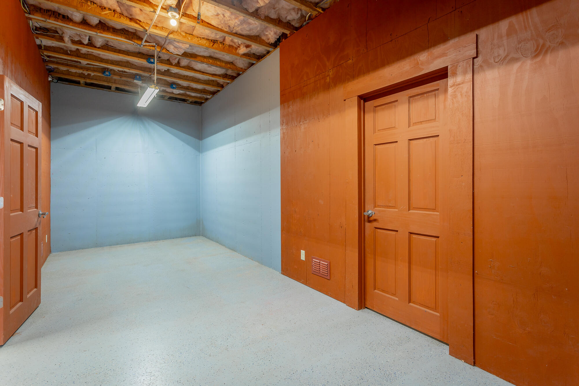 5685 Hyacinth Lane