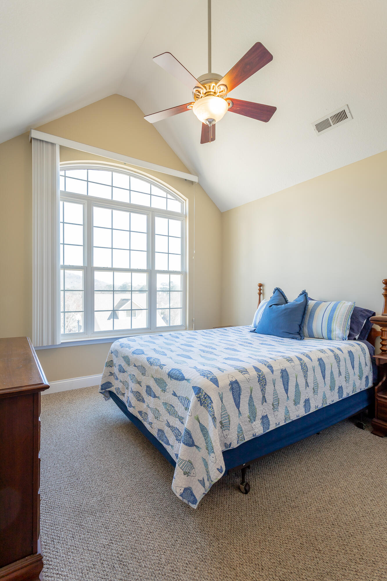 5685 Hyacinth Lane