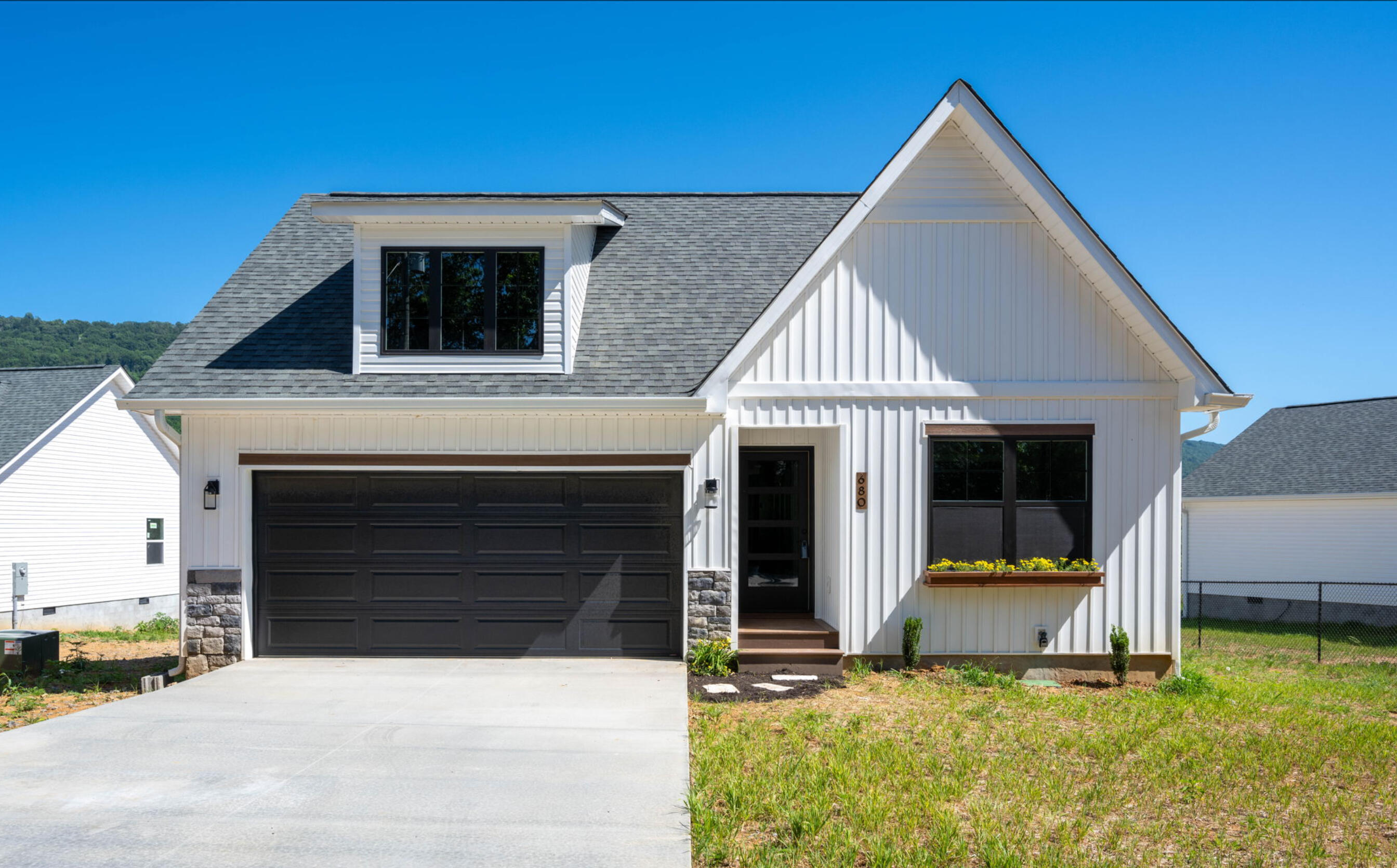 680 Sells Lane