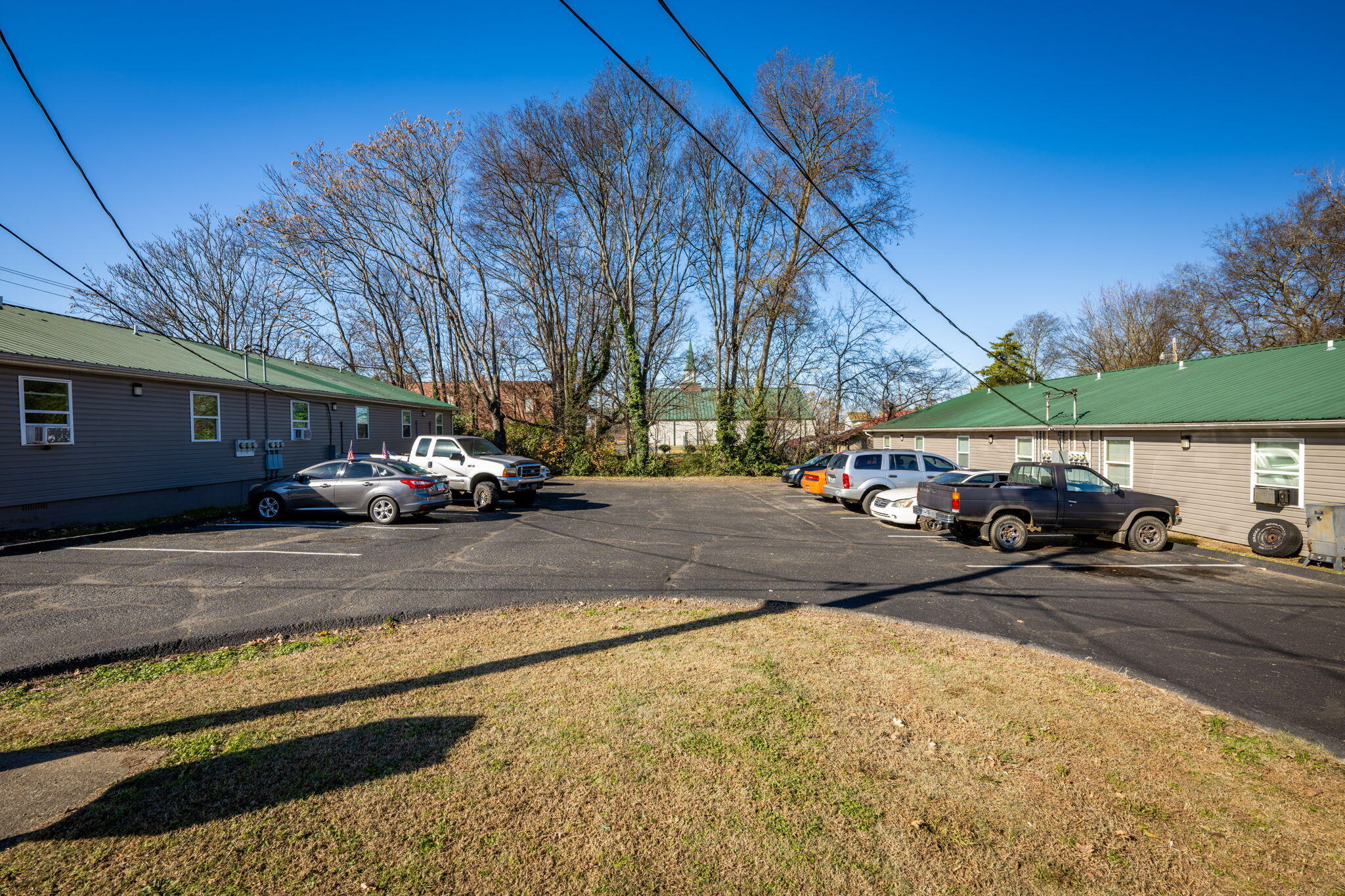 563 Central Avenue NE