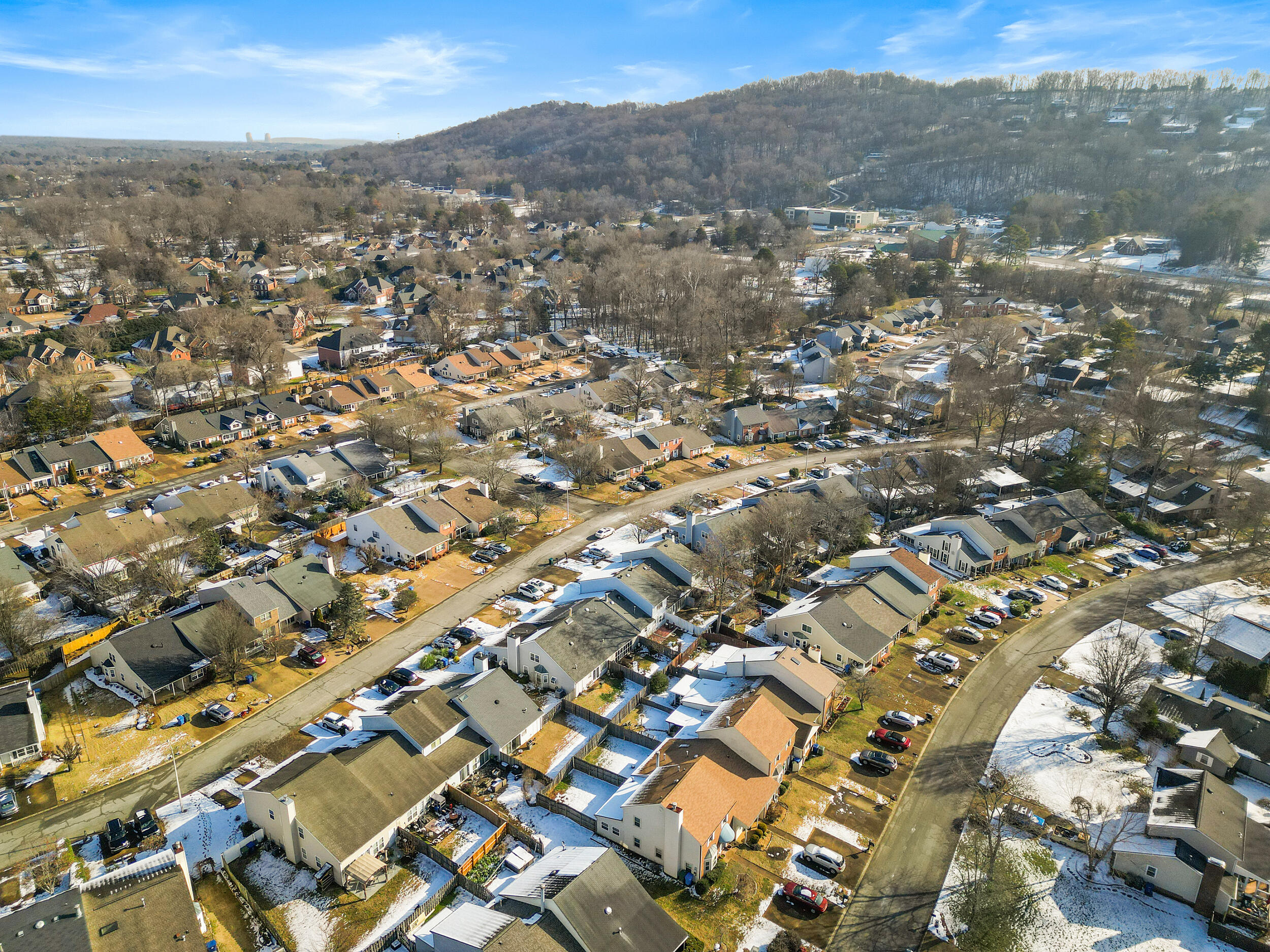 1296 Leaside Lane