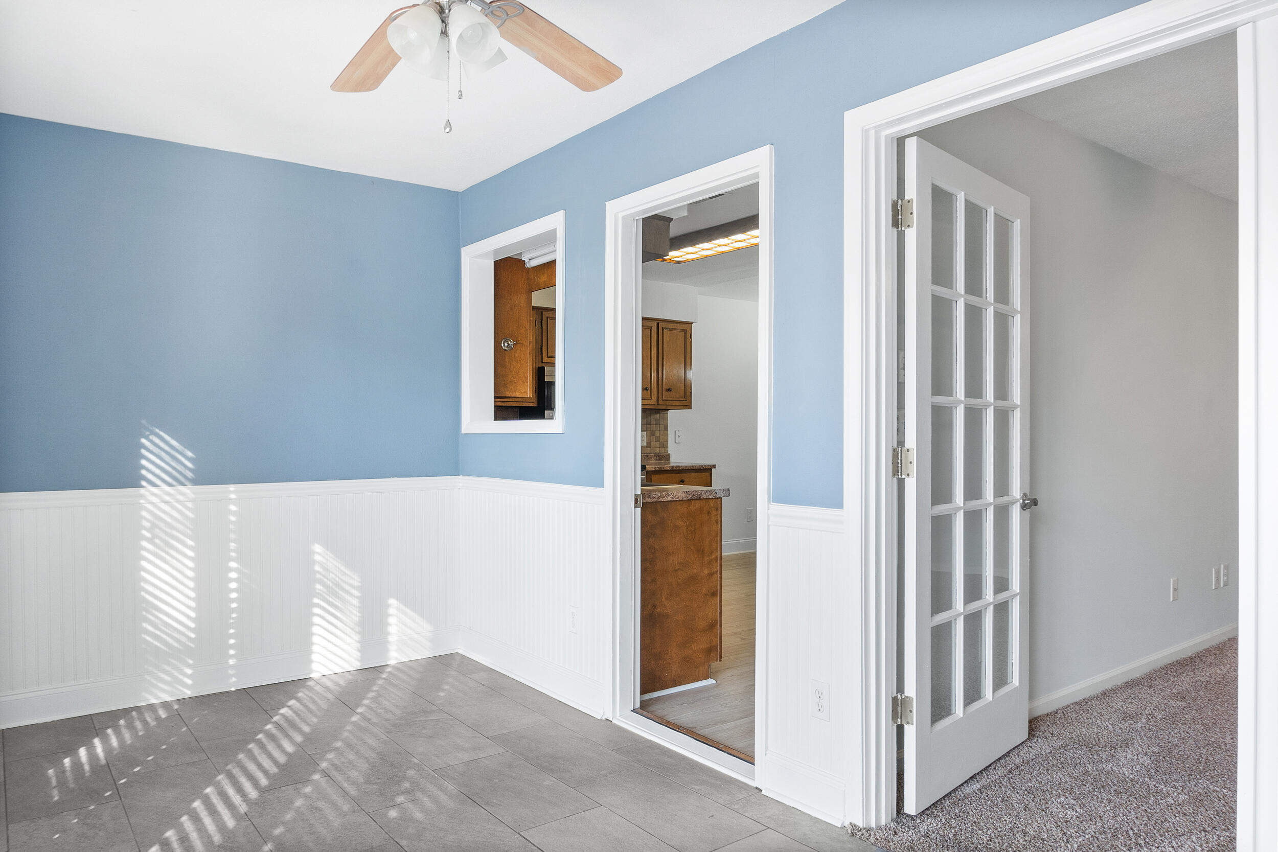 1296 Leaside Lane